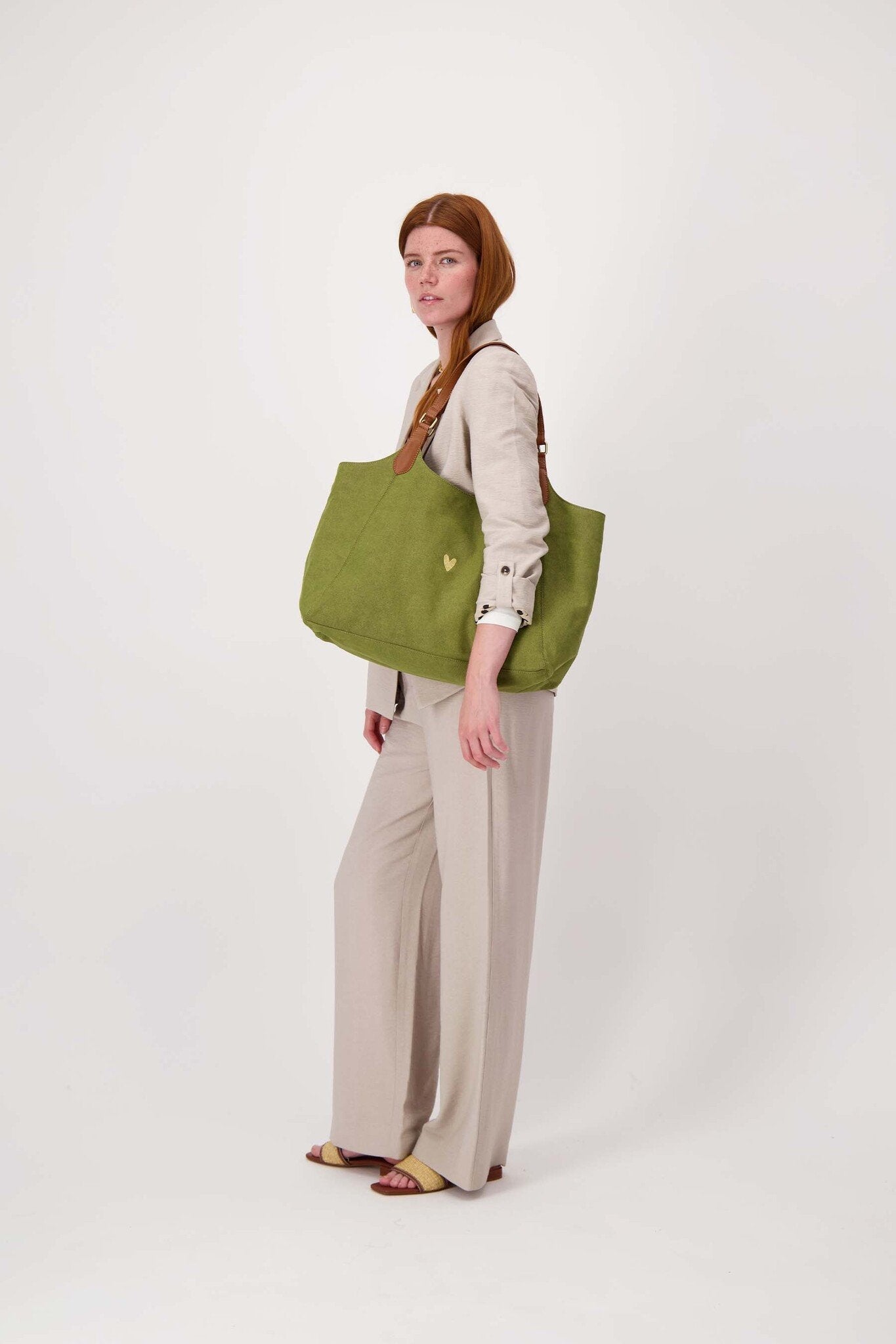 Zusss | Love tote bag met leren details mossgroen