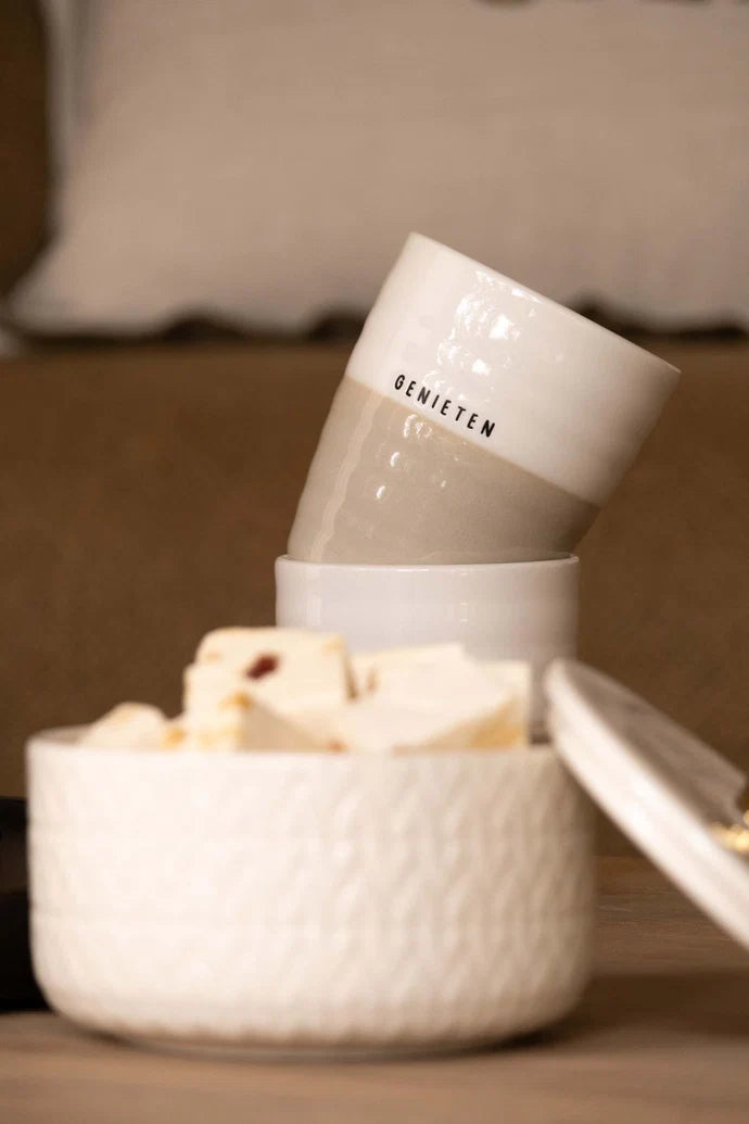 Zusss | Koffiemok Genieten wit & zand