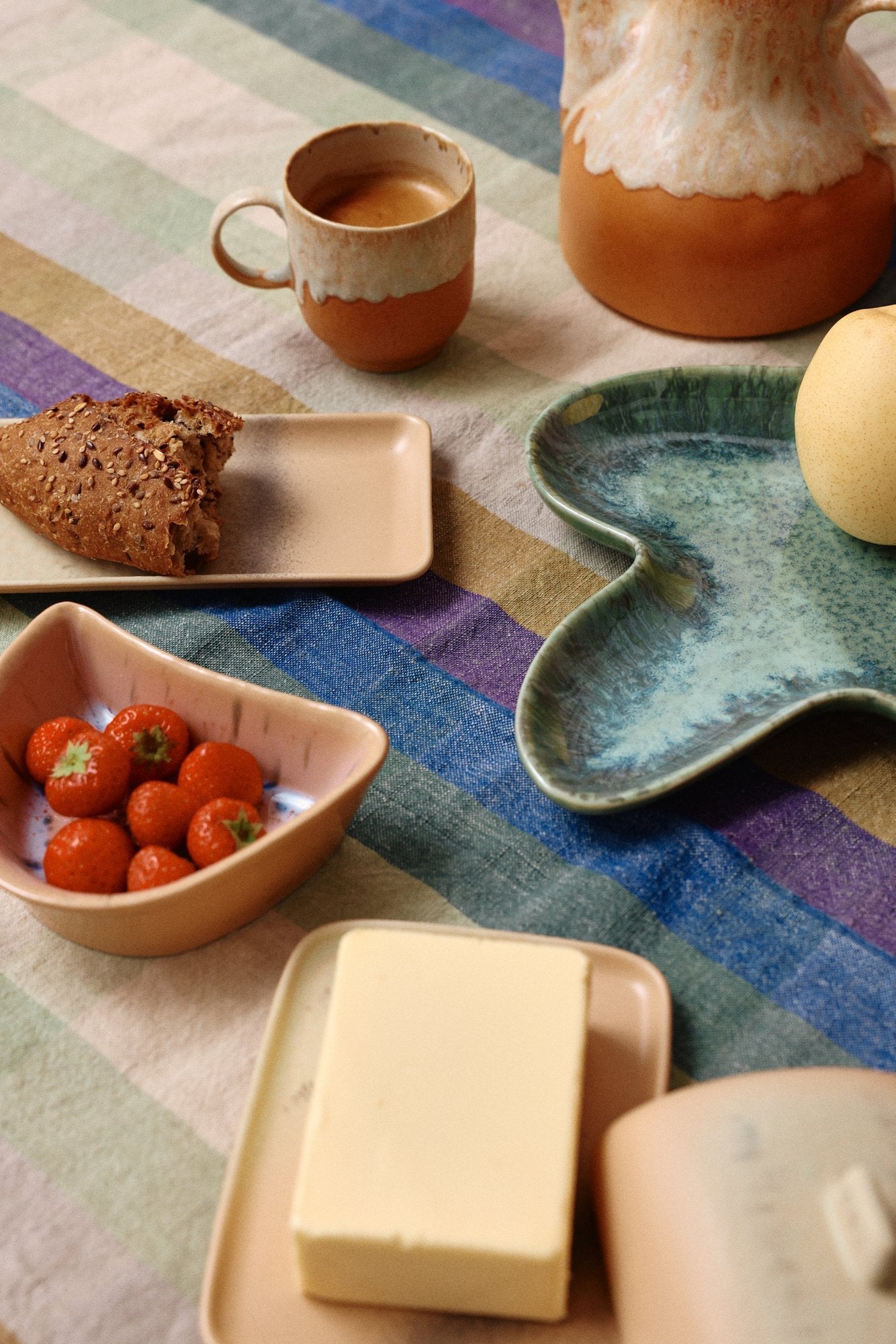 HK Living | 70's servies botervloot Breeze