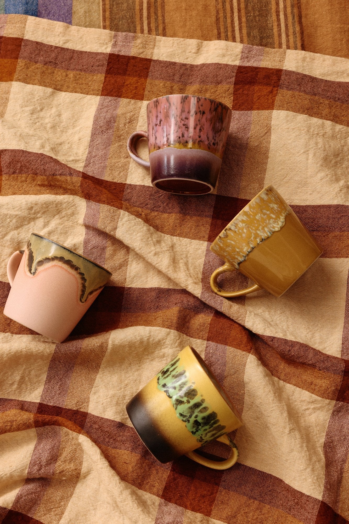 HK Living | 70's servies americanokopje Blossom