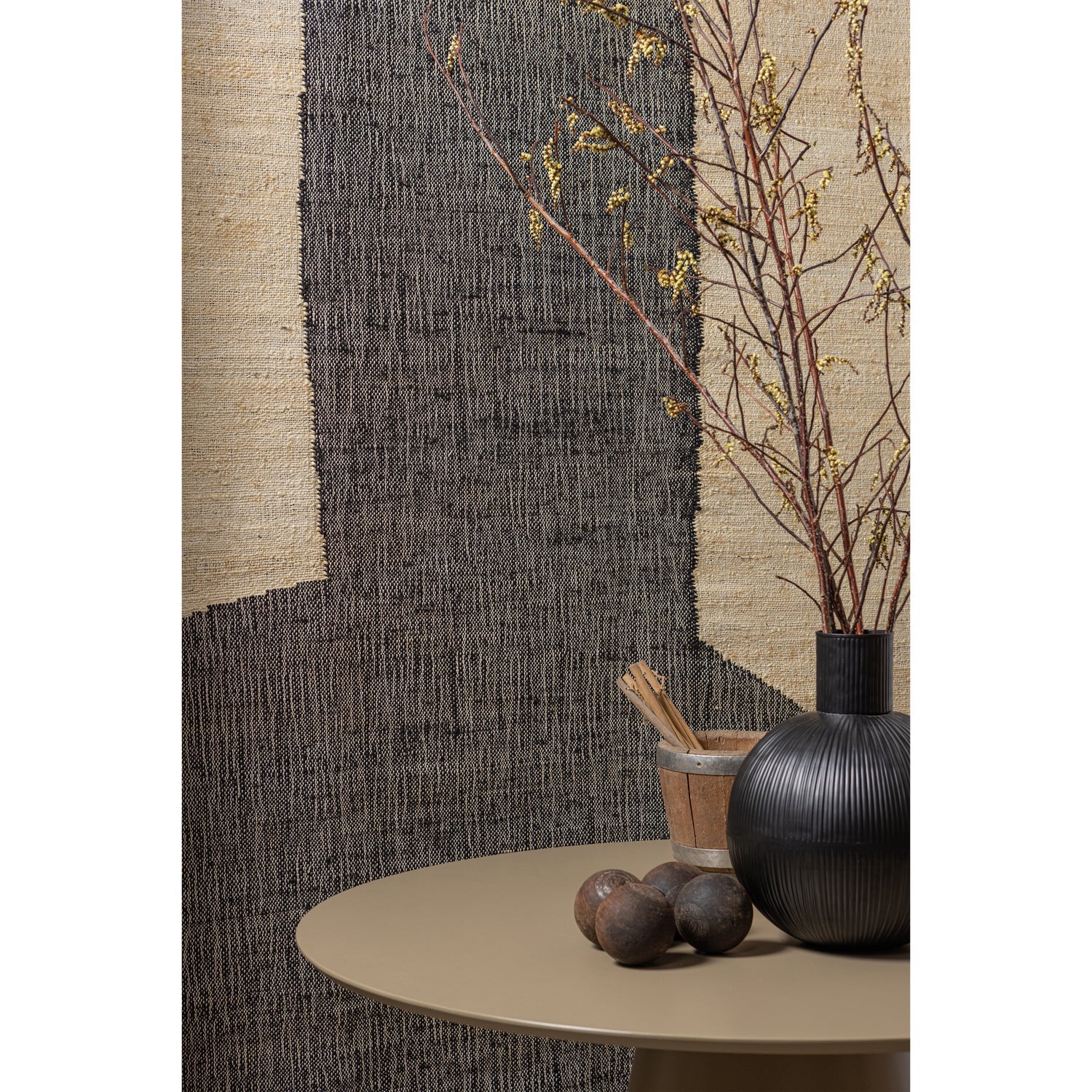 Woood | Ronde eettafel Jorre 120cm militair bruin