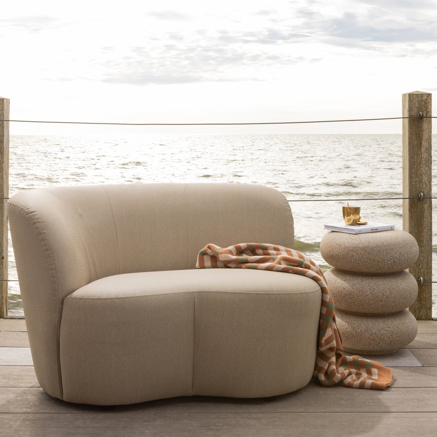 Woood | Bijzettafel Laurel beige met spikkels
