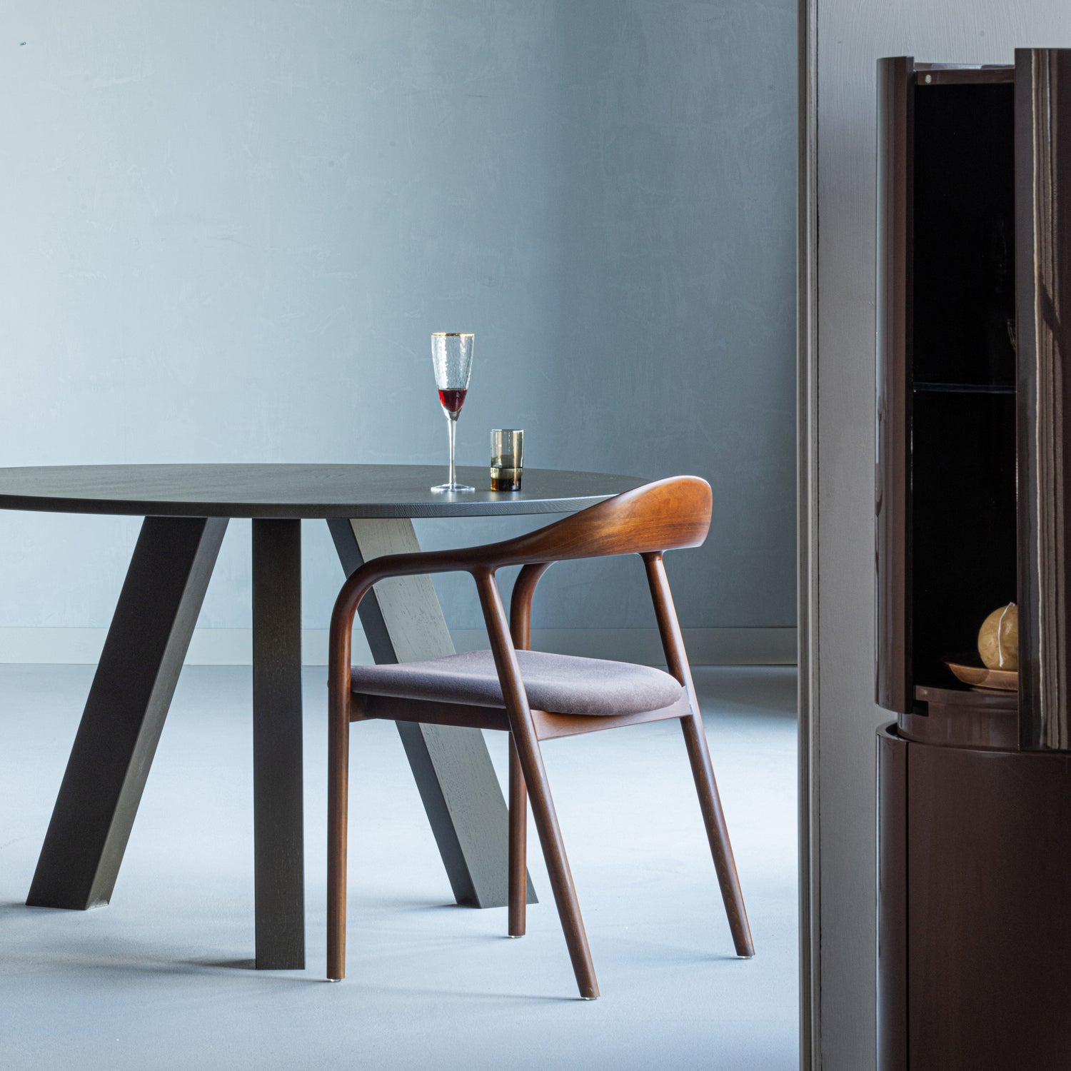 Woood | Ronde eettafel Rhonda 130cm middenbruin