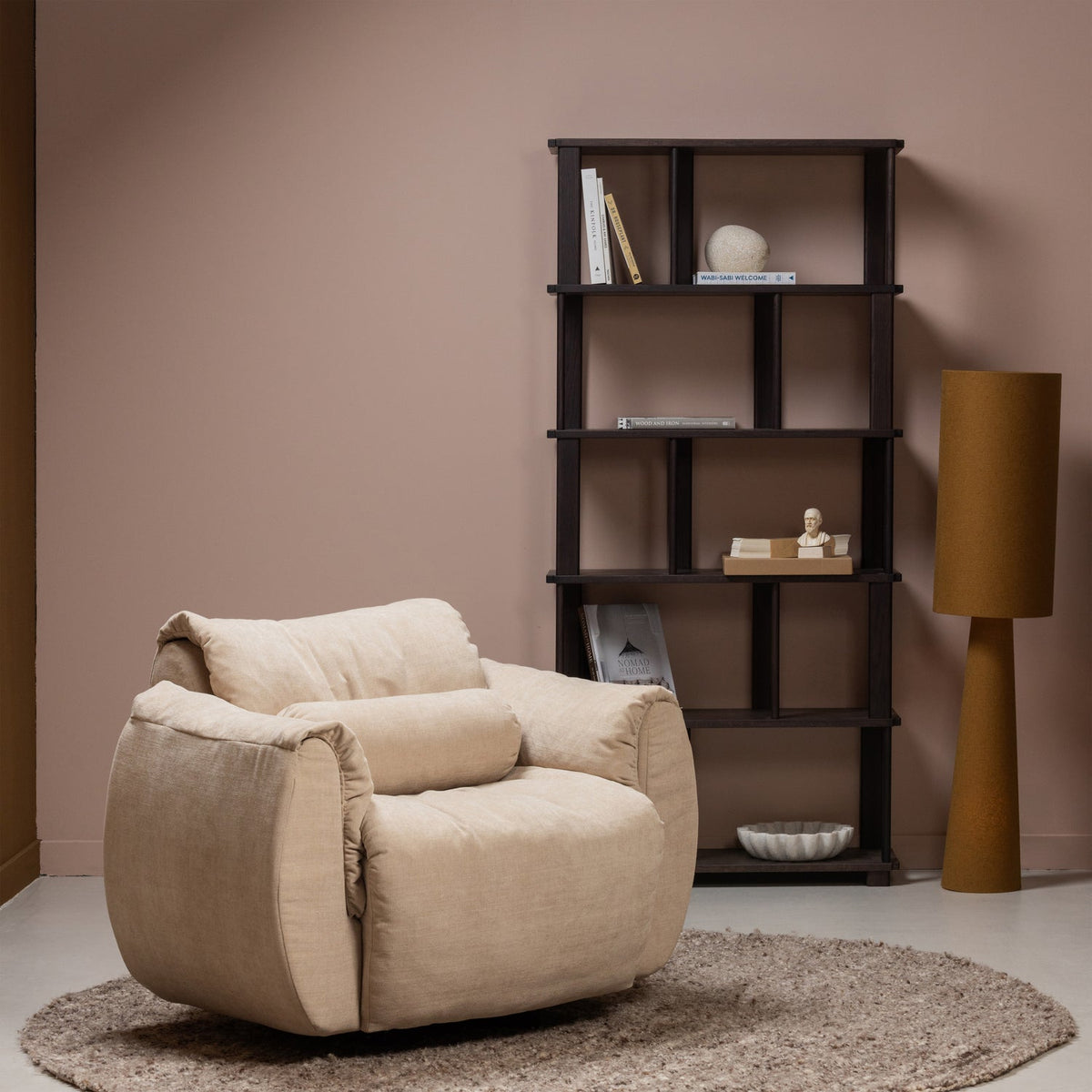 Woood | Draaifauteuil Baggy geweven chenille zand