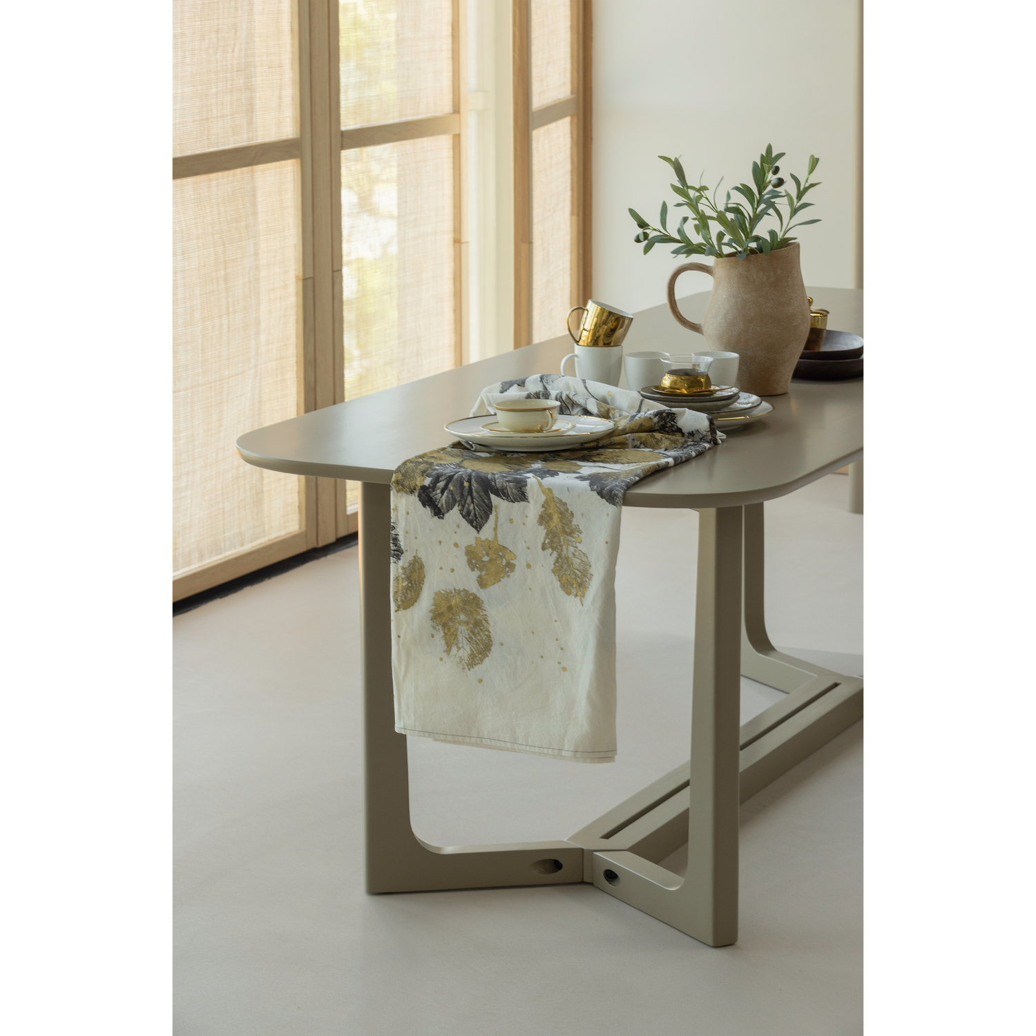 Woood | Eettafel Ferion 180cm mud