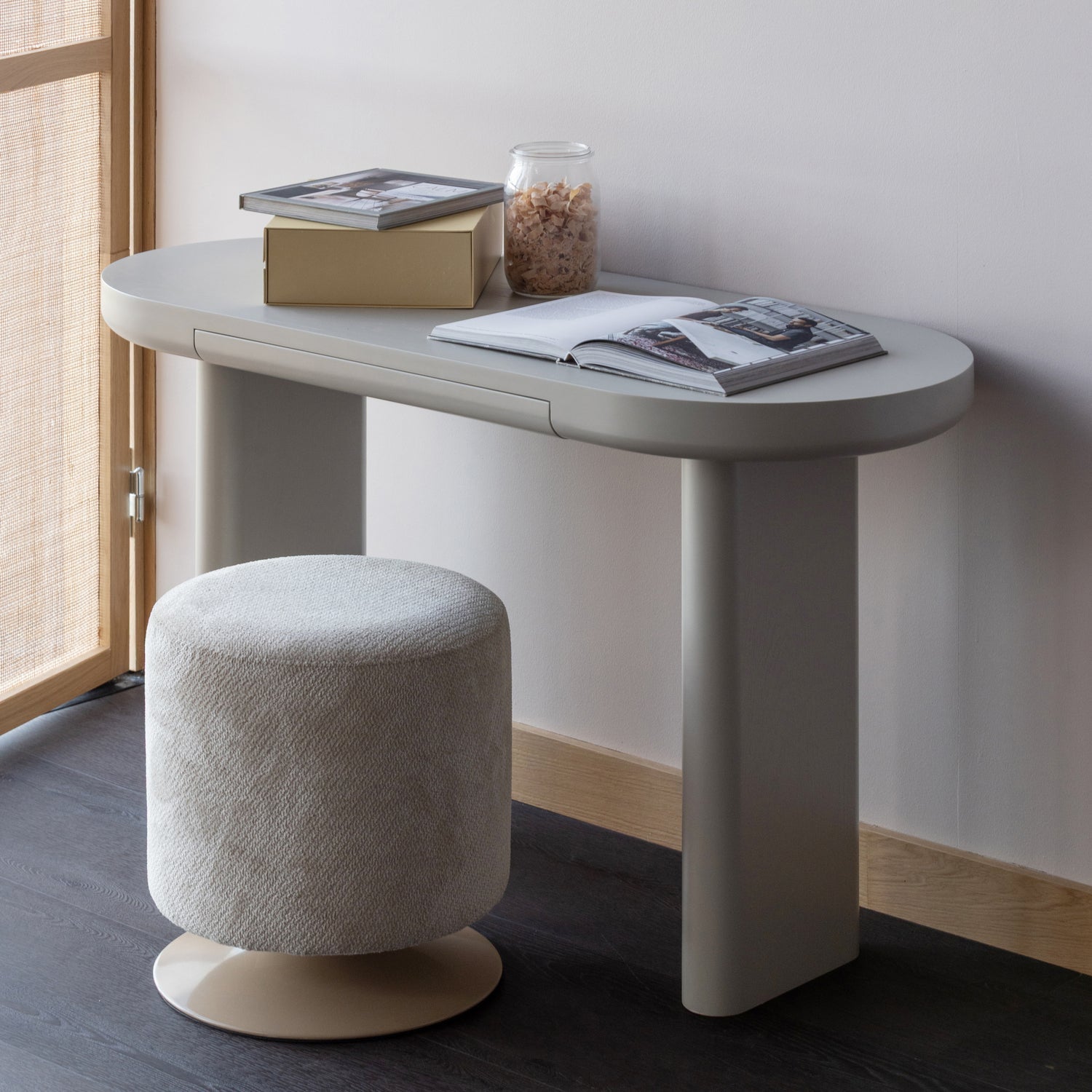 Woood | Poef Islen met draaivoet boucle beige
