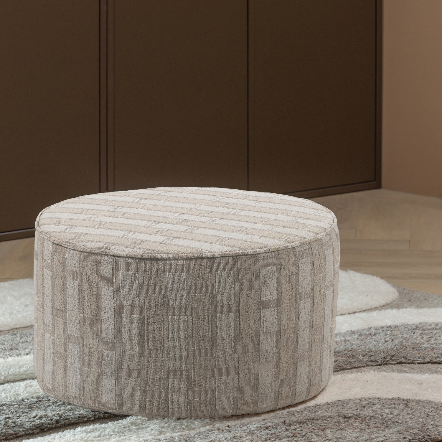 Woood | Poef Sarli laag ruit dessin chenille naturel/beige