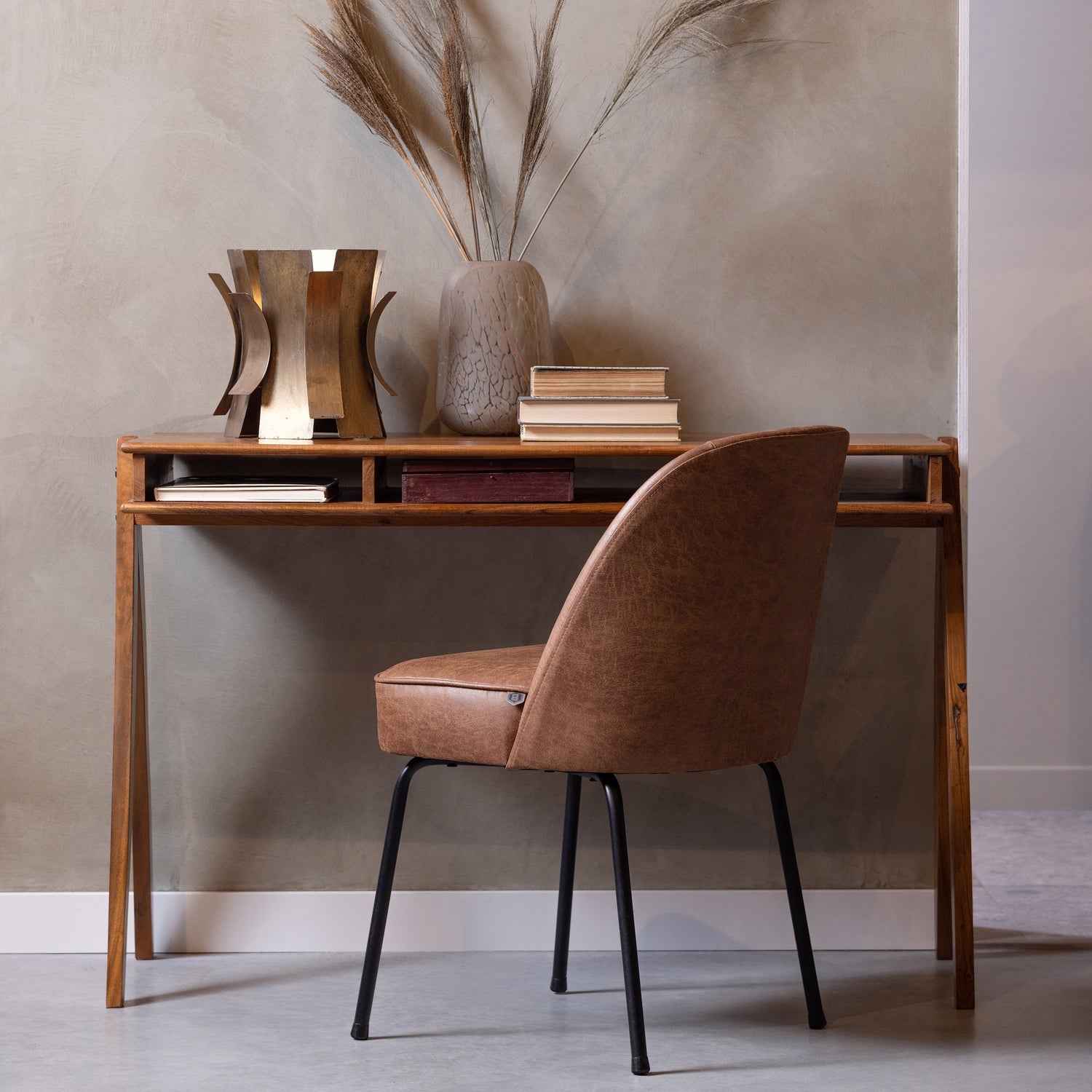 Woood | Eetkamerstoel Vogue ecoleer cognac