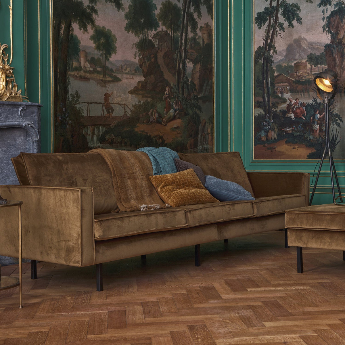 Woood | Hocker Rodeo op poten velvet honinggeel