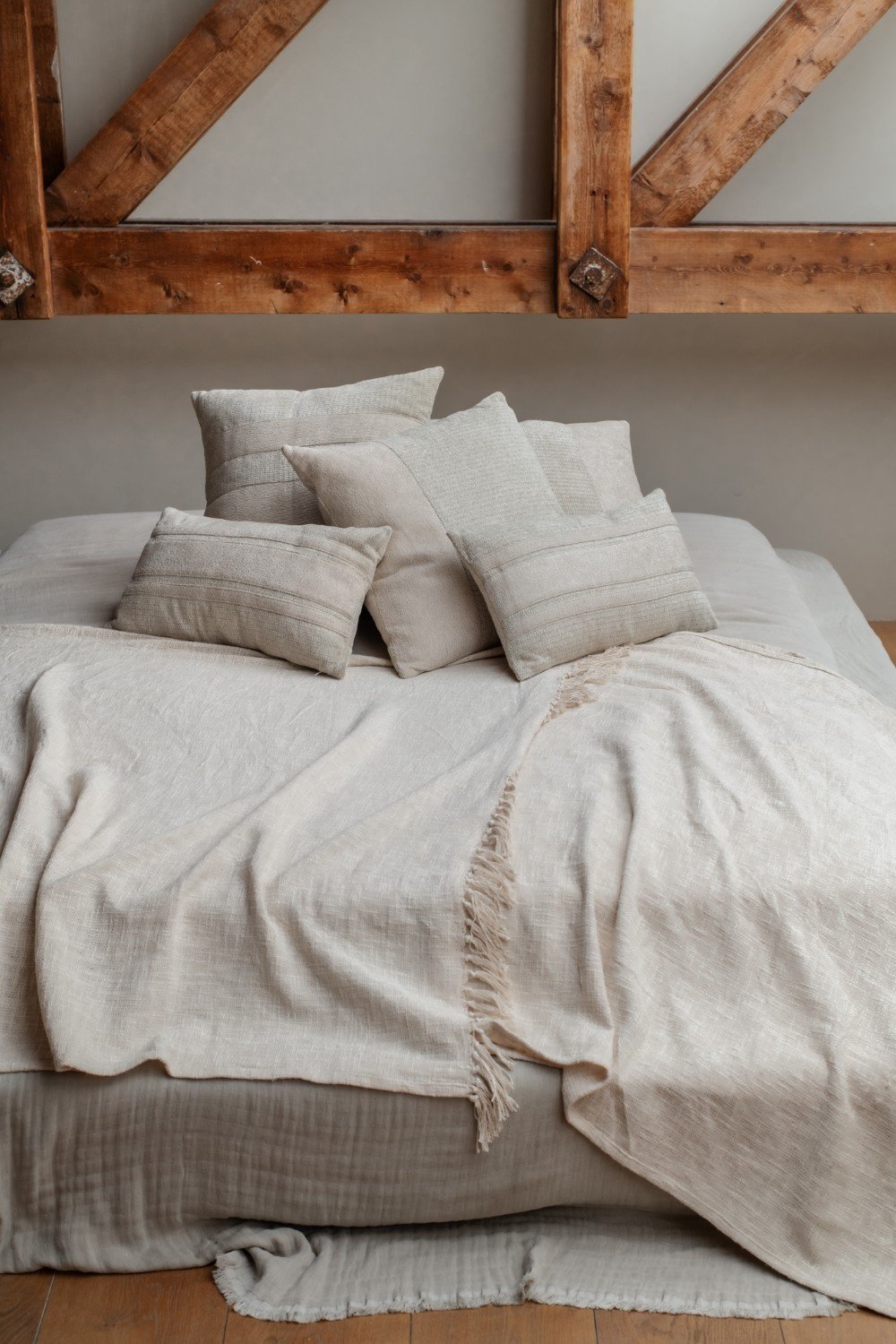 Home Society | Kussen Sora beige 30x50cm