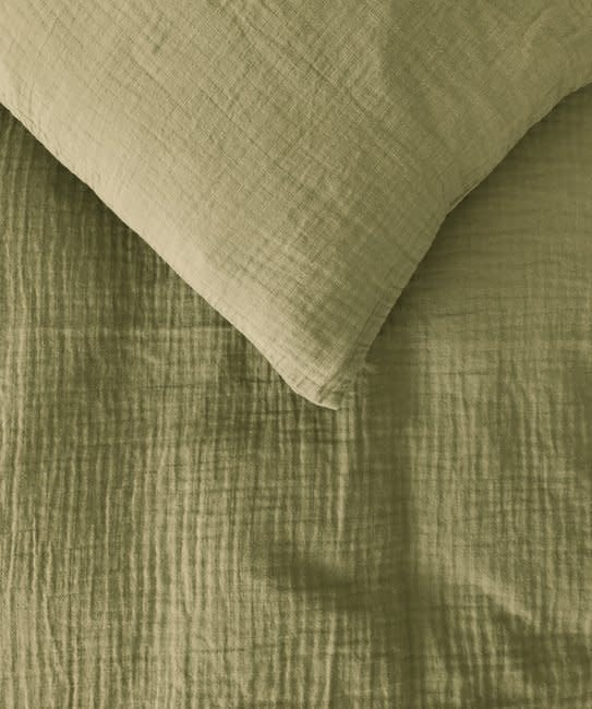 By KlipKlap | Dekbedovertrekset dusty olive ledikant