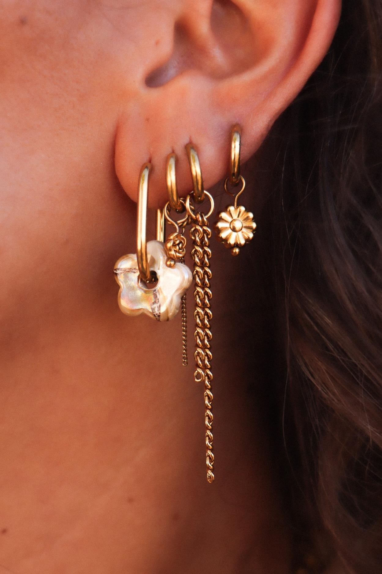 Label Kiki | Oorbellen Oval flower brown gold Set2