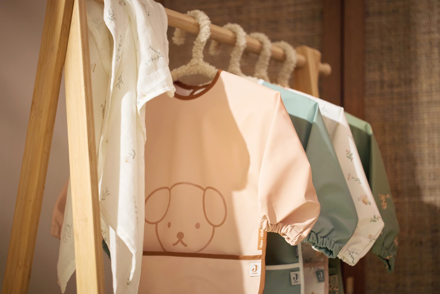 Jollein | Slab waterproof met mouw miffy peekaboo wild rose