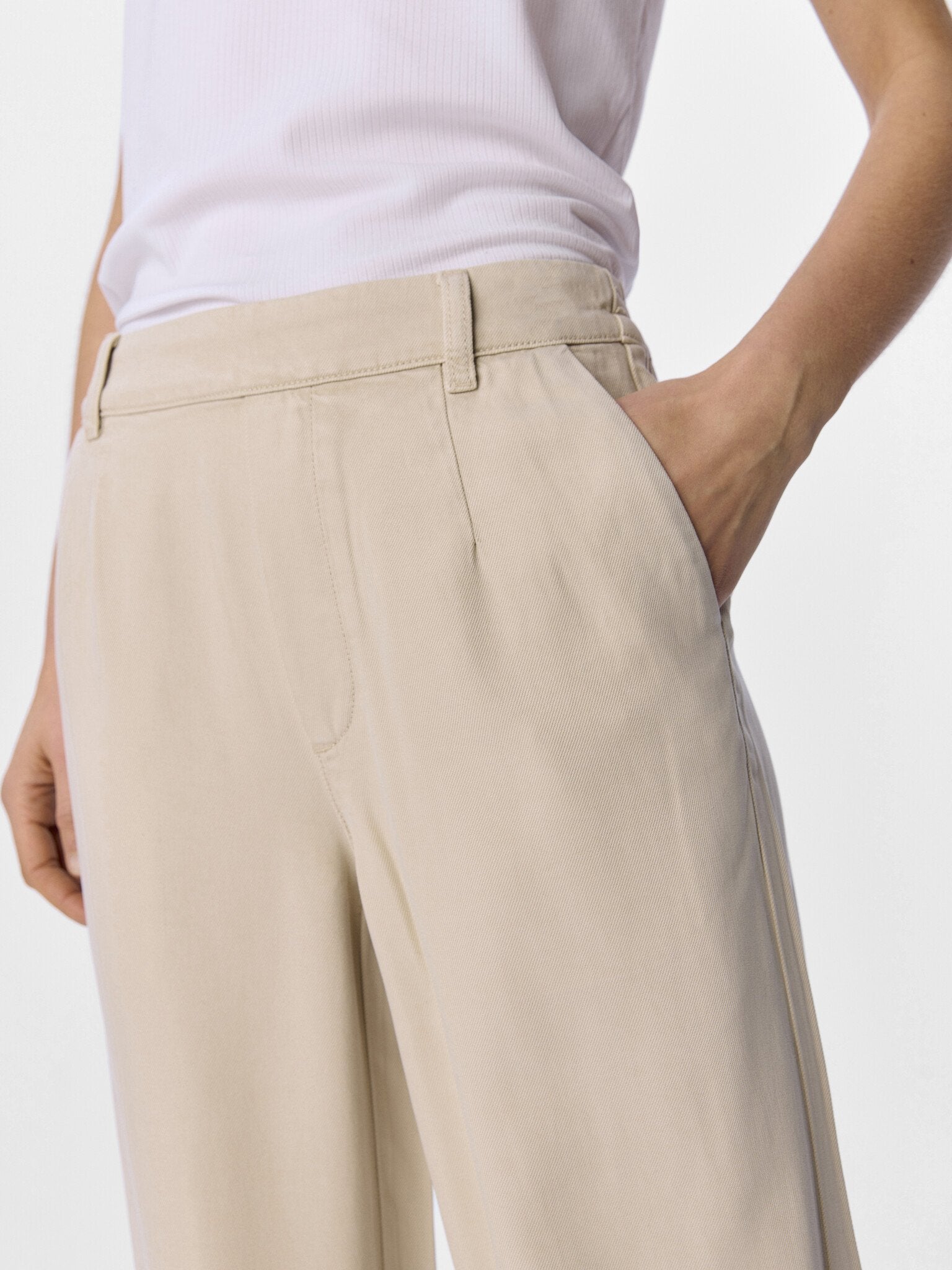 Object | Broek Frame sandshell