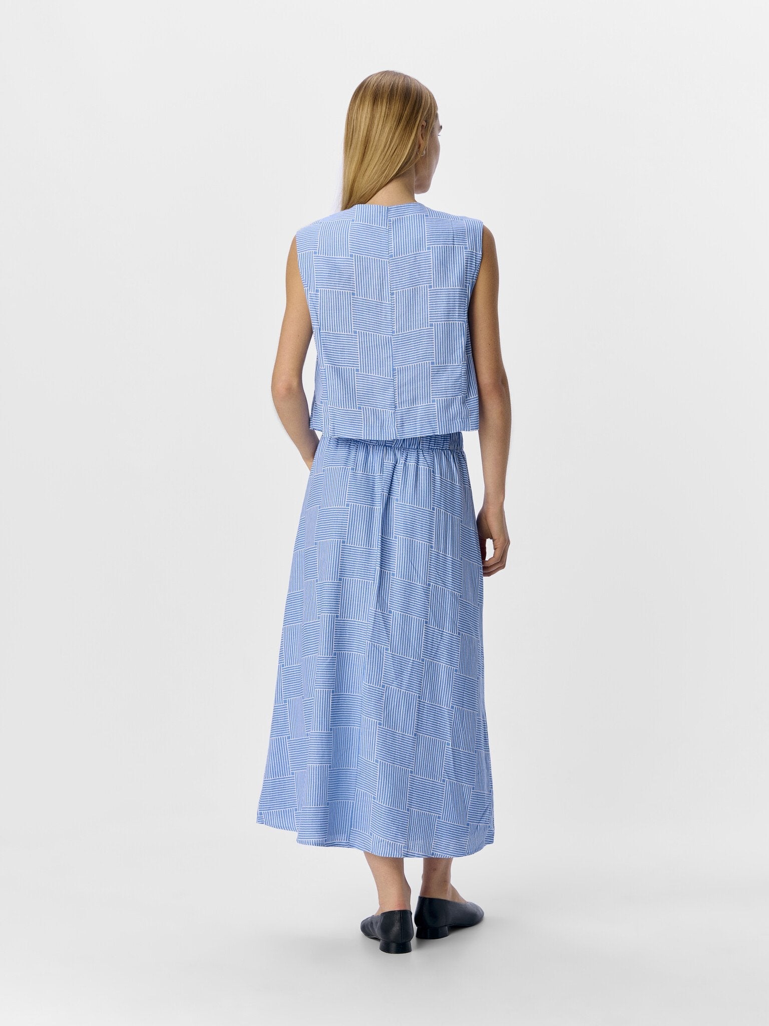 Object | Vest Aya white/cornflower