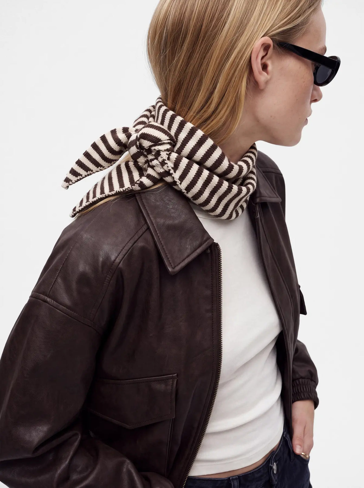Pieces | Sjaaltje Komma Triangle hot fudge & beige Noos