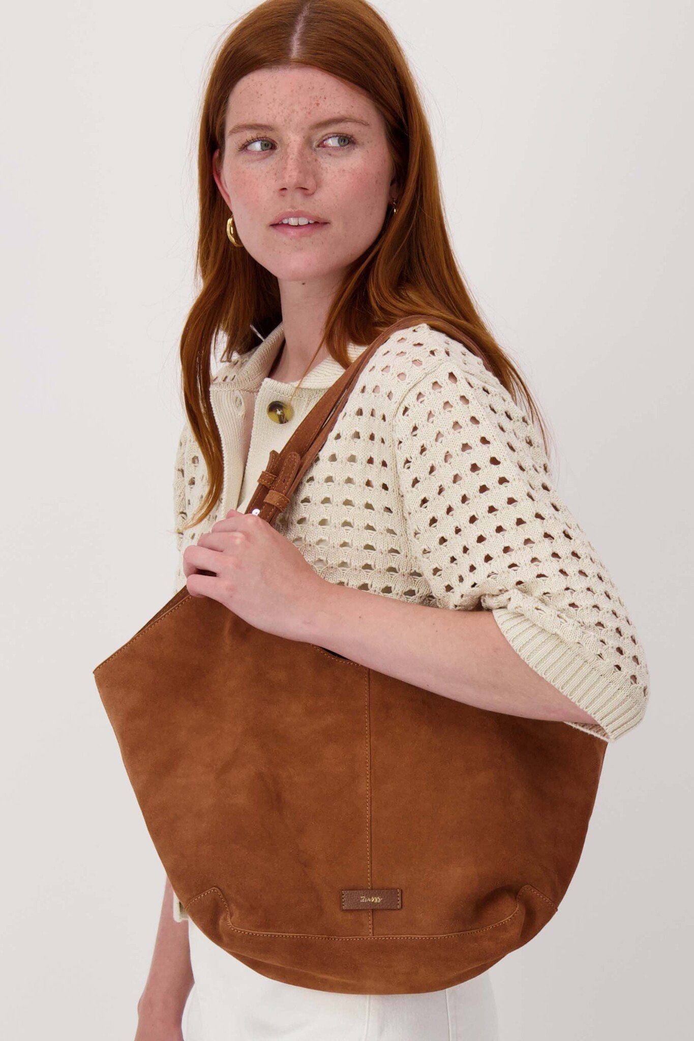 Zusss | Suede handtas met logo