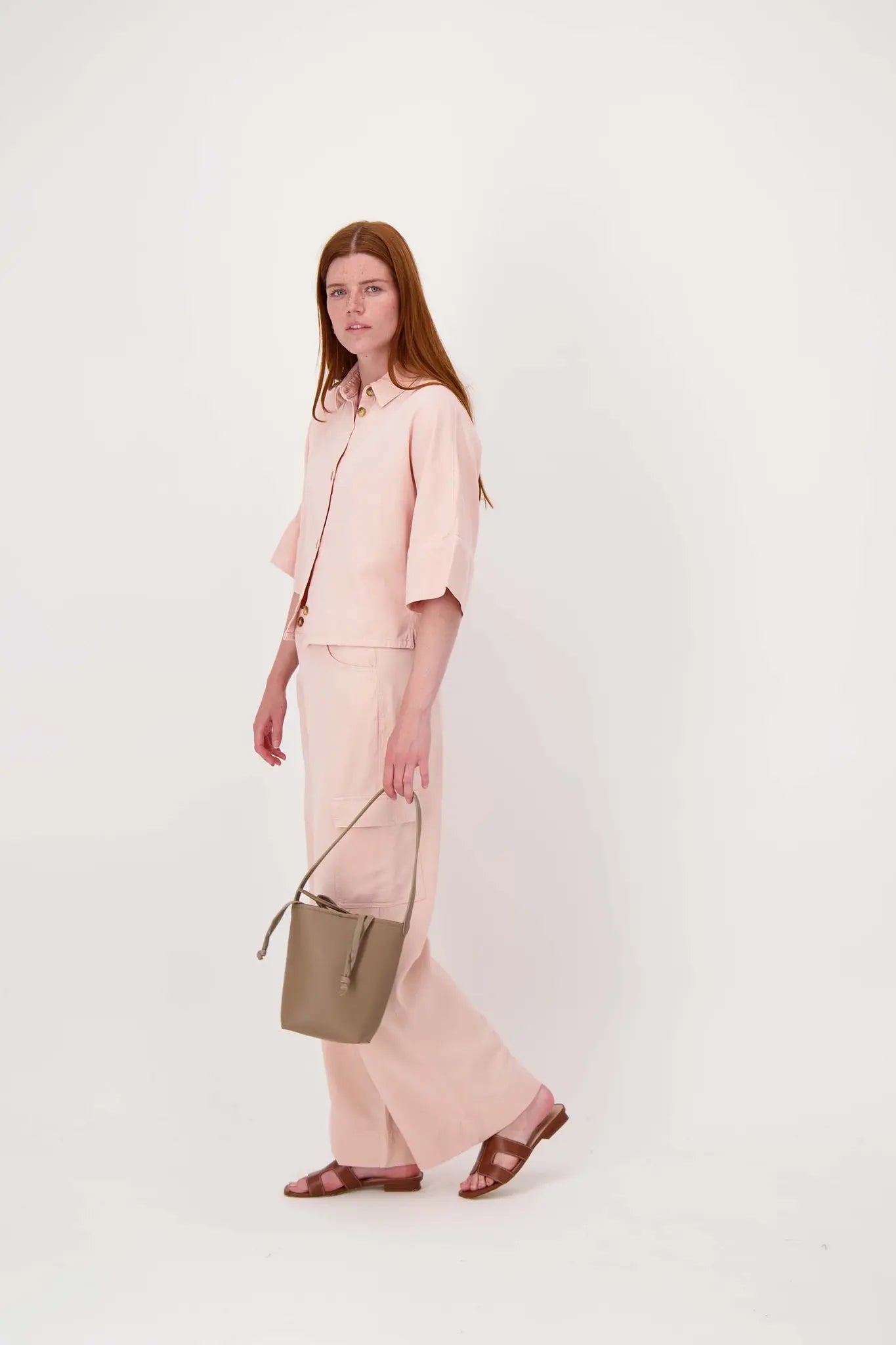 Zusss | Bucket bag klein donker sand