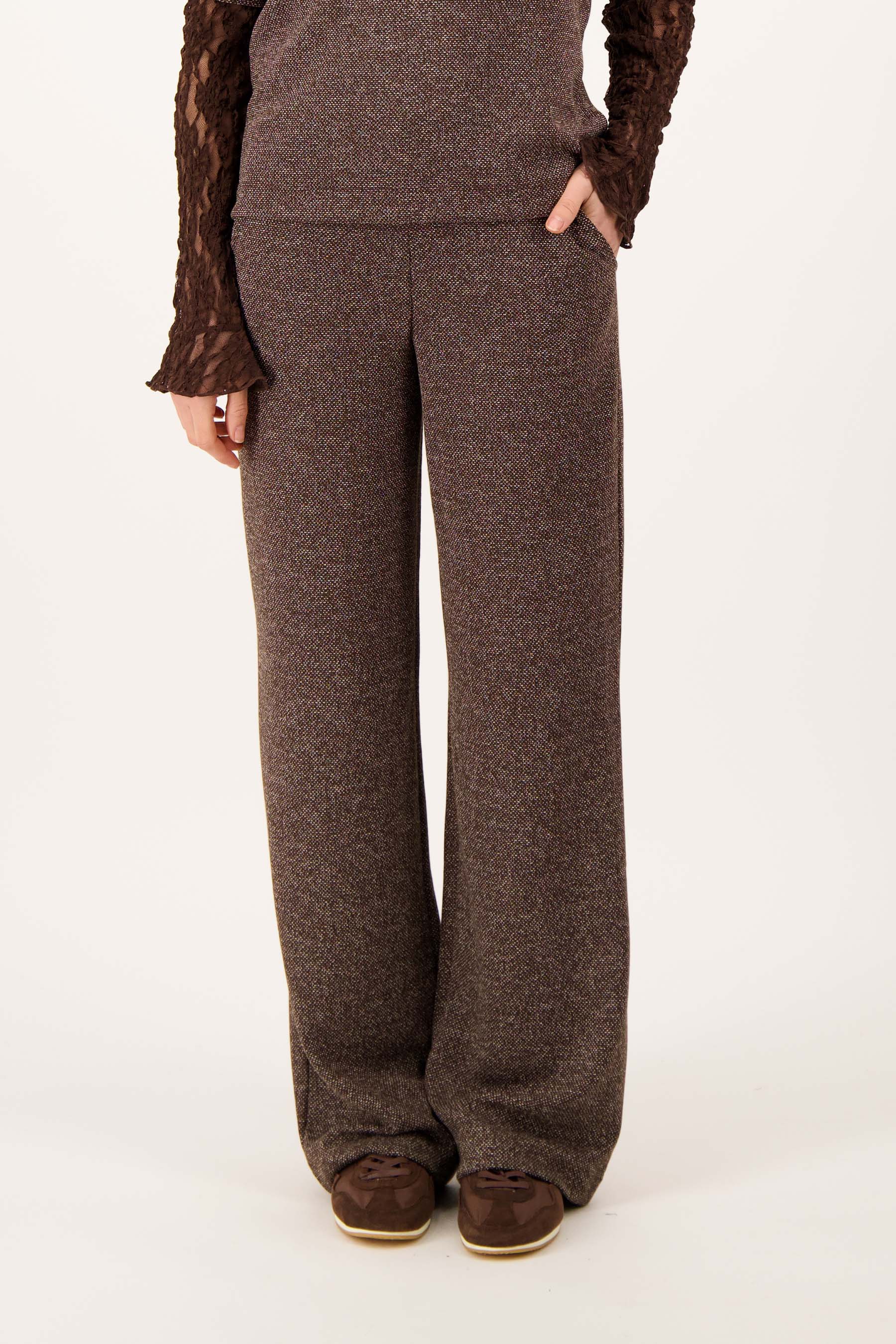 Zusss | Broek met stretch chocolade bruin