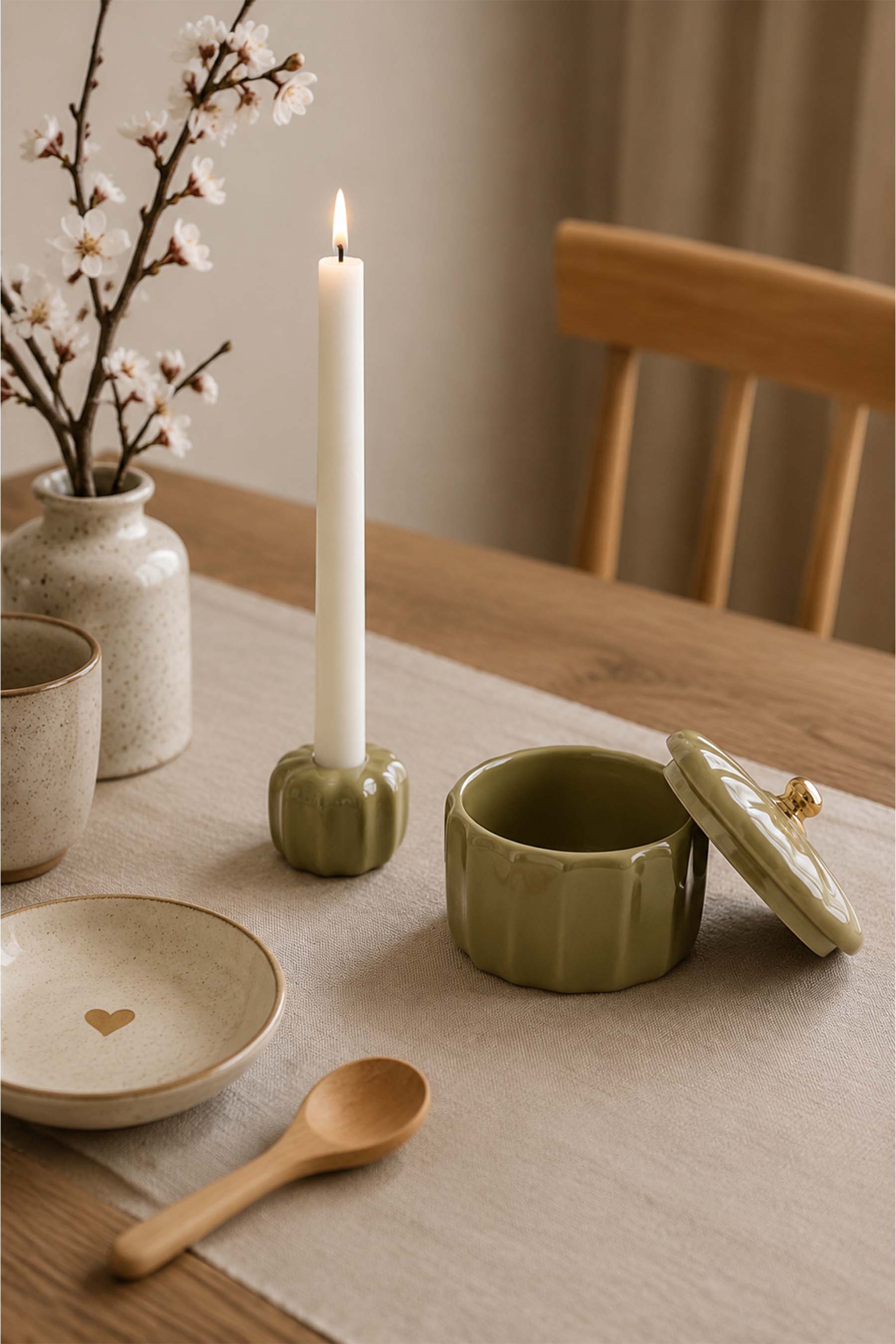 Zusss | Storage jar ceramic ribbed green / gold