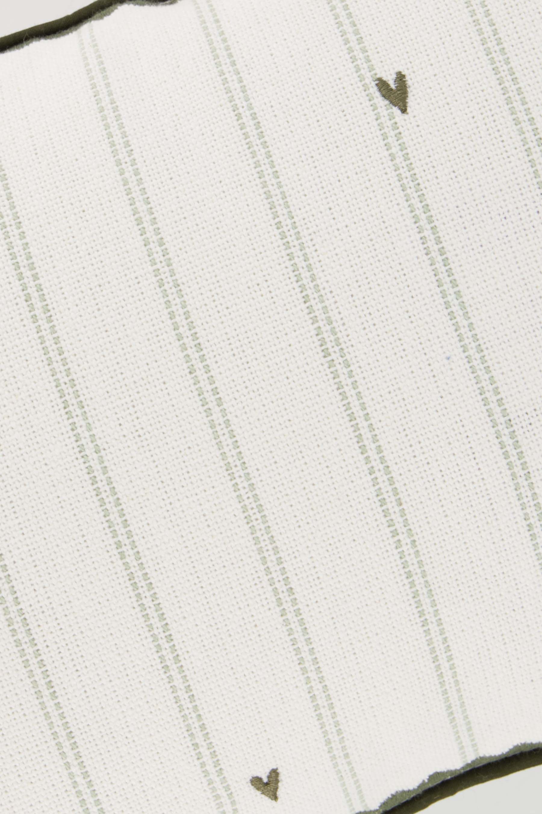 Zusss | Kussen you are the sun hartjes 35x25cm off white / groen