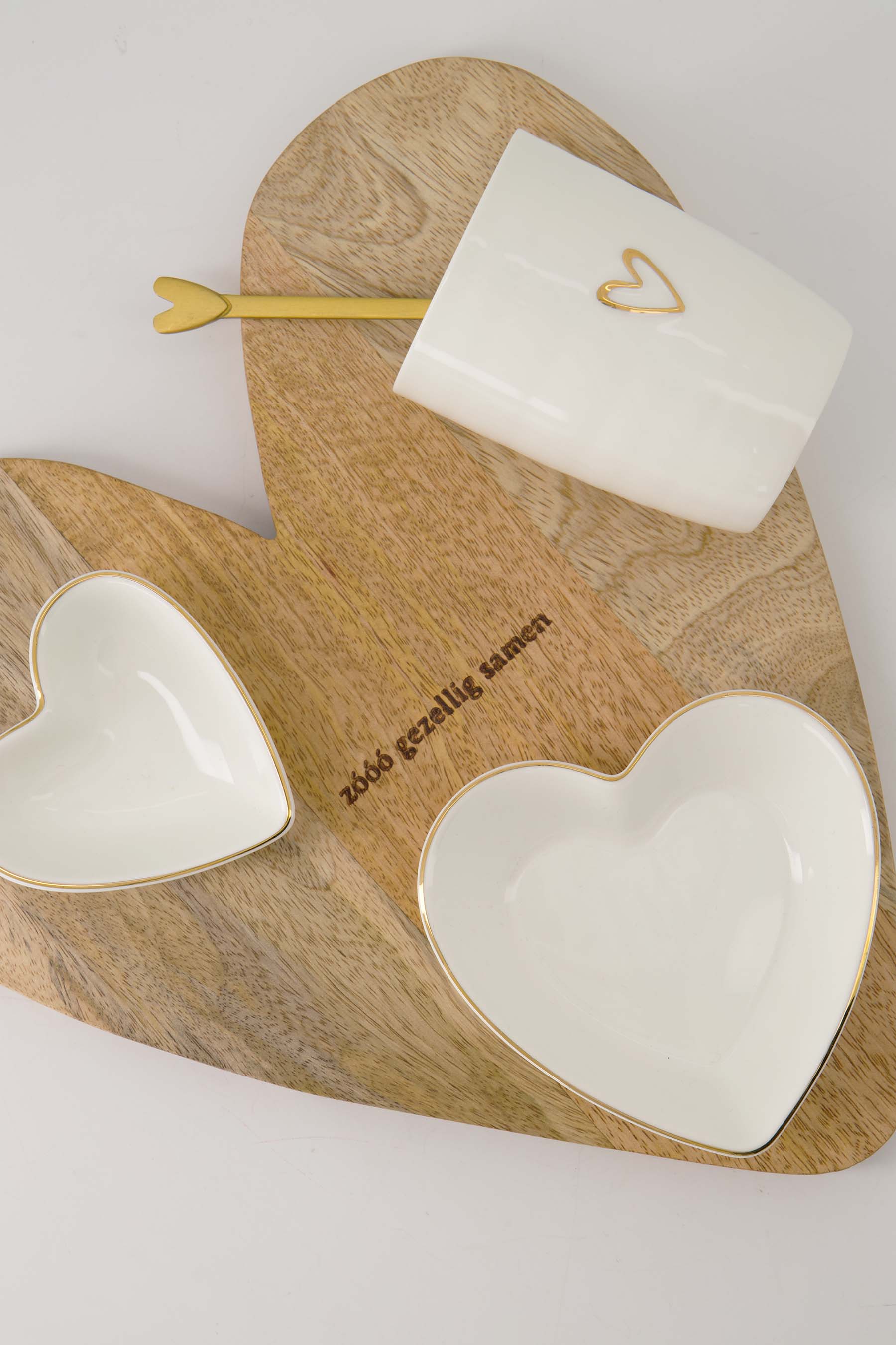 Zusss | Serving bowl heart shape white white