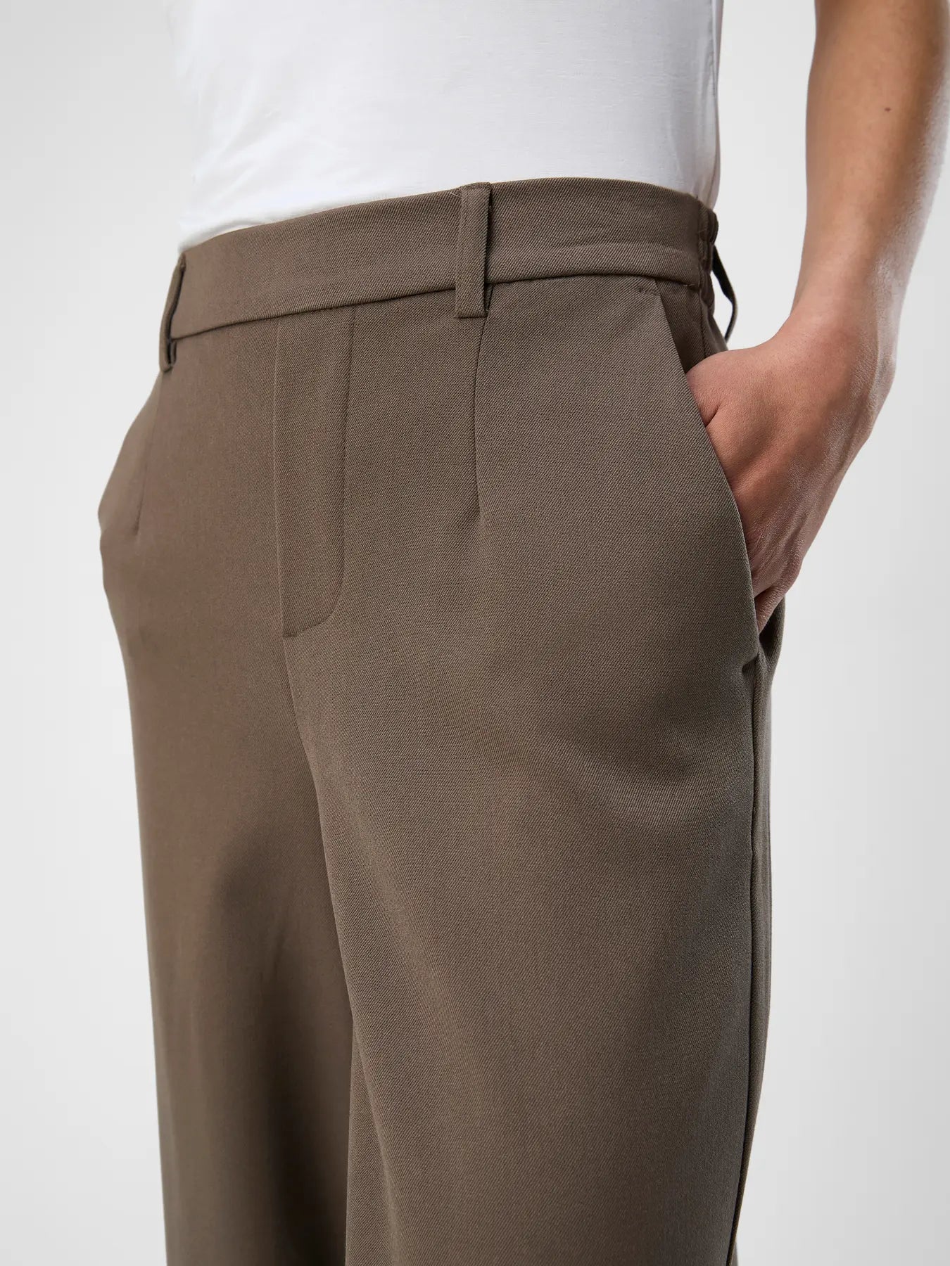 Object | Pantalon Lisa wide morel