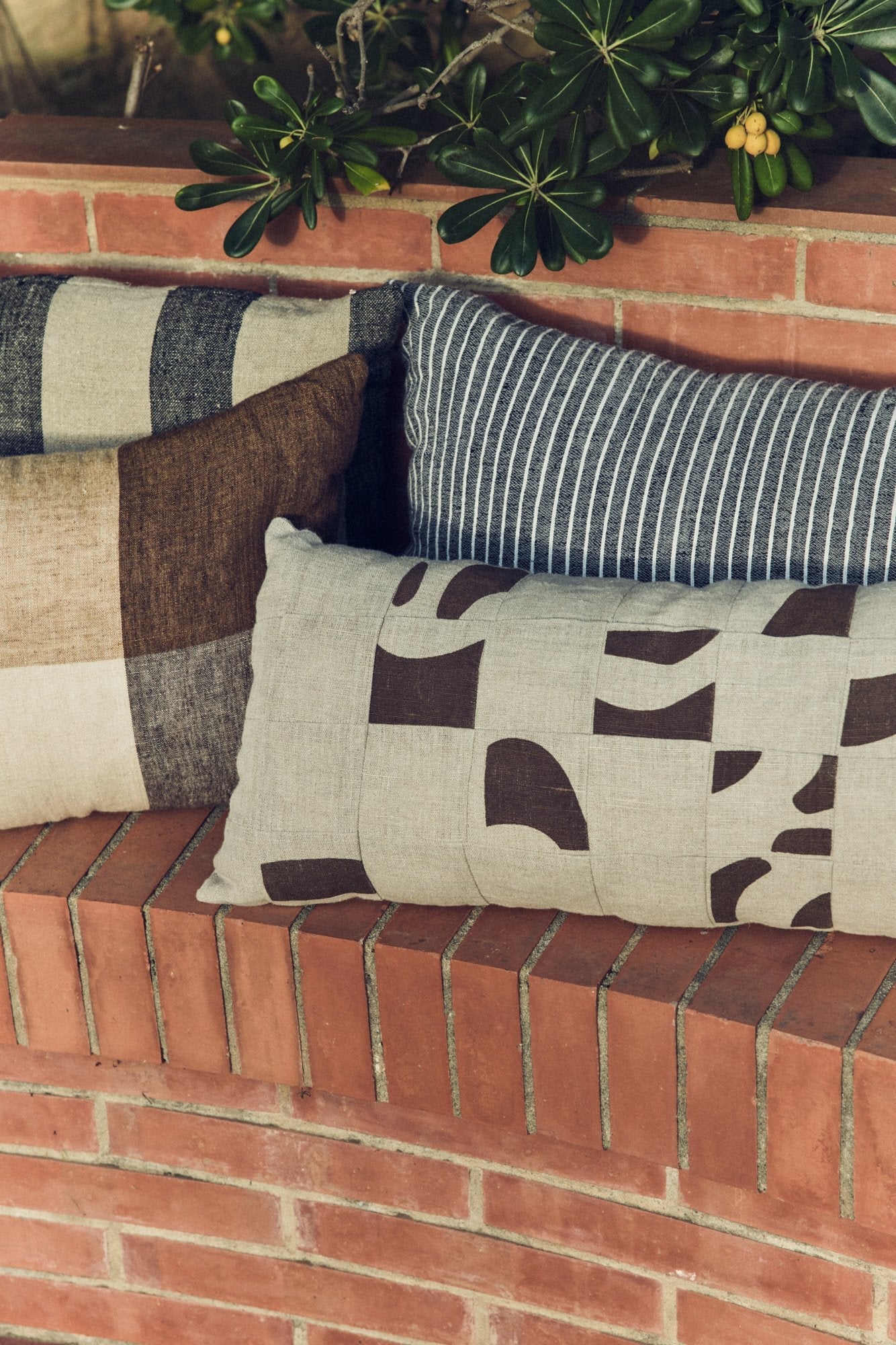 HK Living | Kussen natural patched 70x30cm