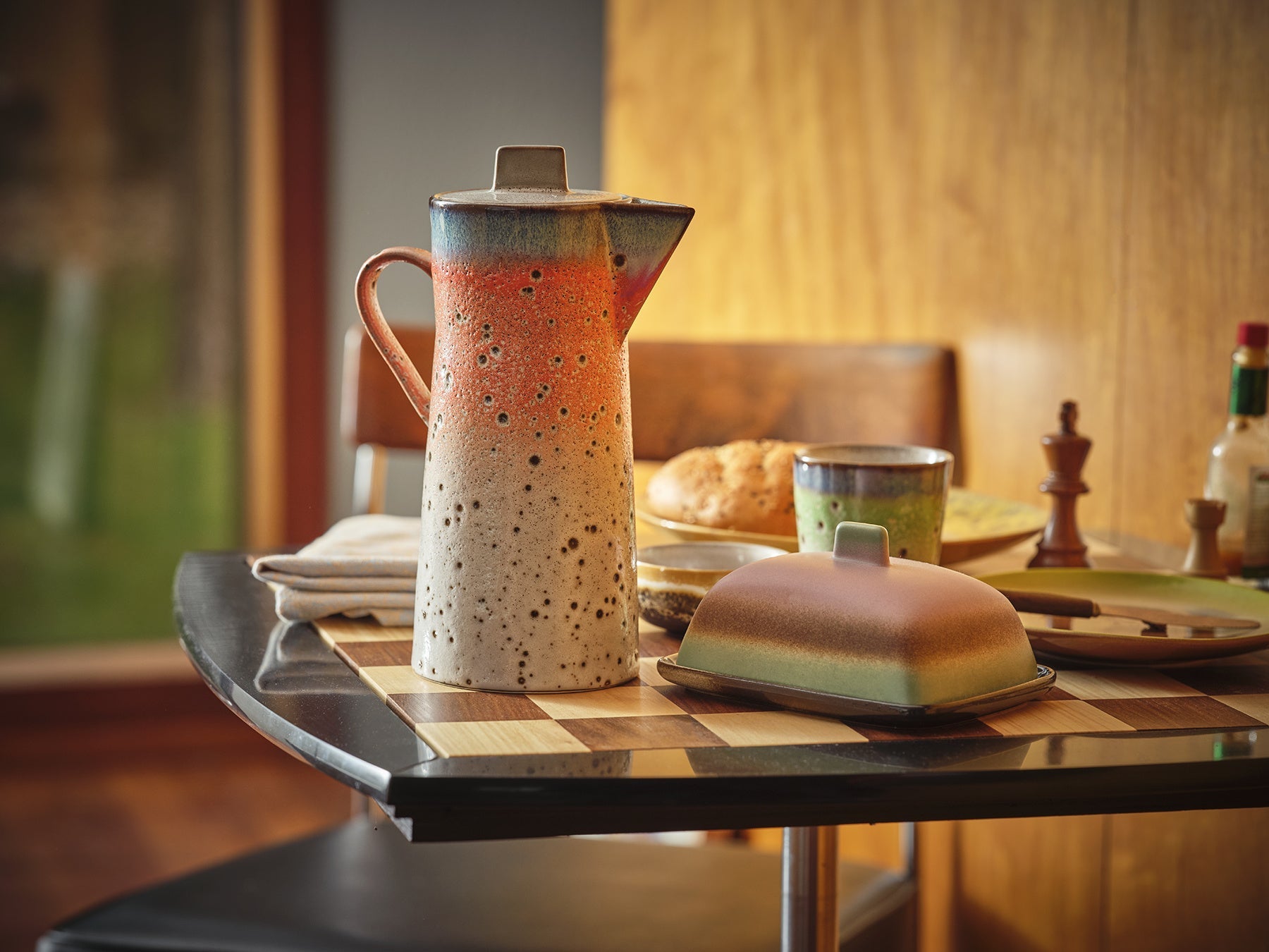 HK Living | 70's servies botervloot Mercury