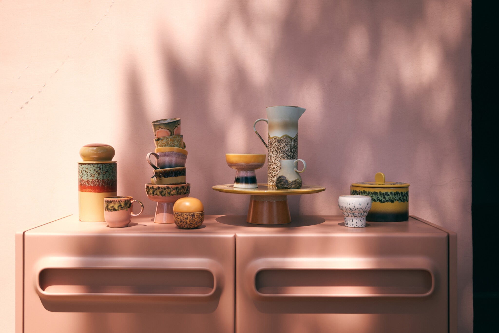 HK Living | 70's servies koffiemok met oor lush