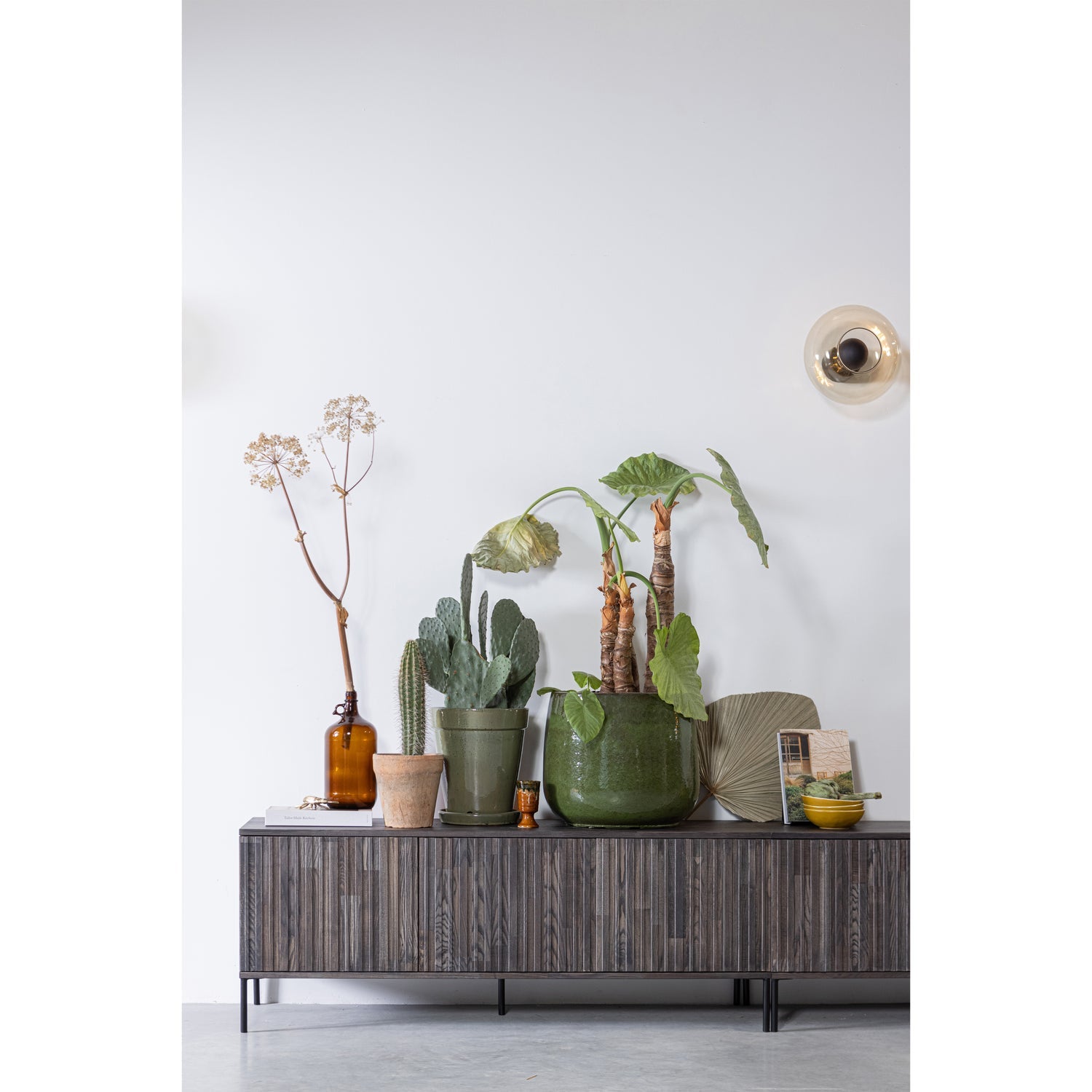 Woood | Tv meubel Gravure 150cm espresso