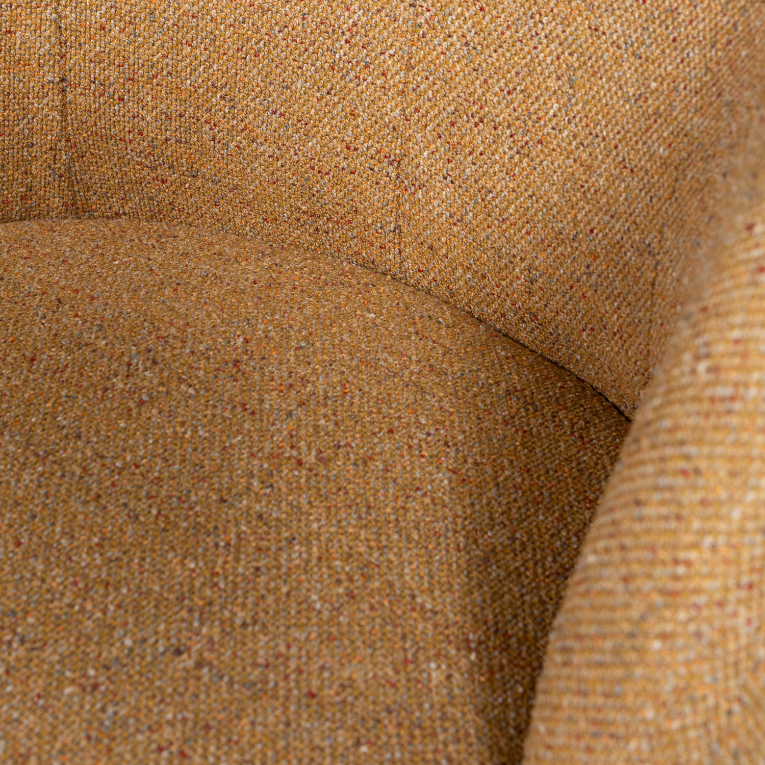 Woood | Draaifauteuil Serra geweven stof curry