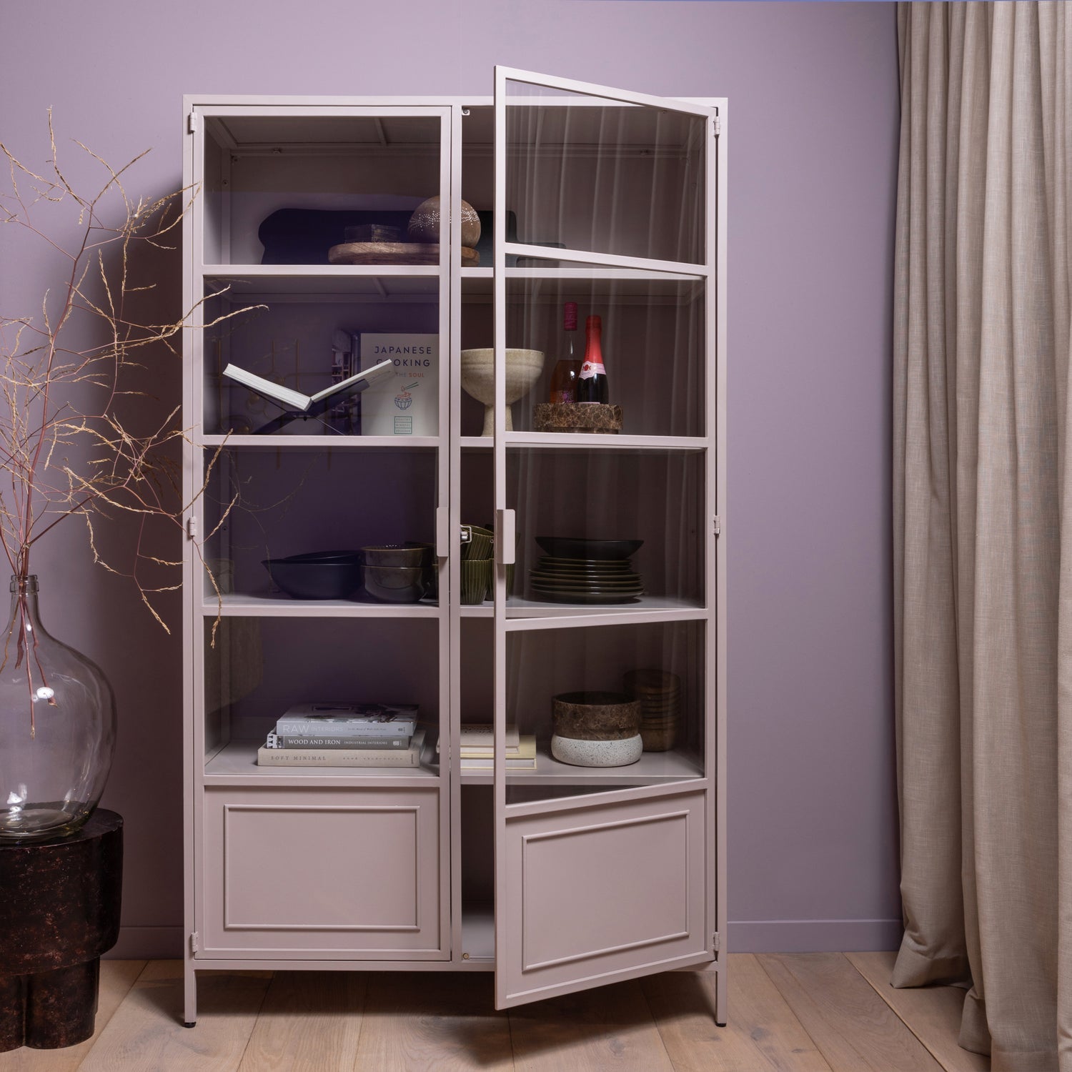 Woood | Vitrinekast XL Ronja metaal soft pink