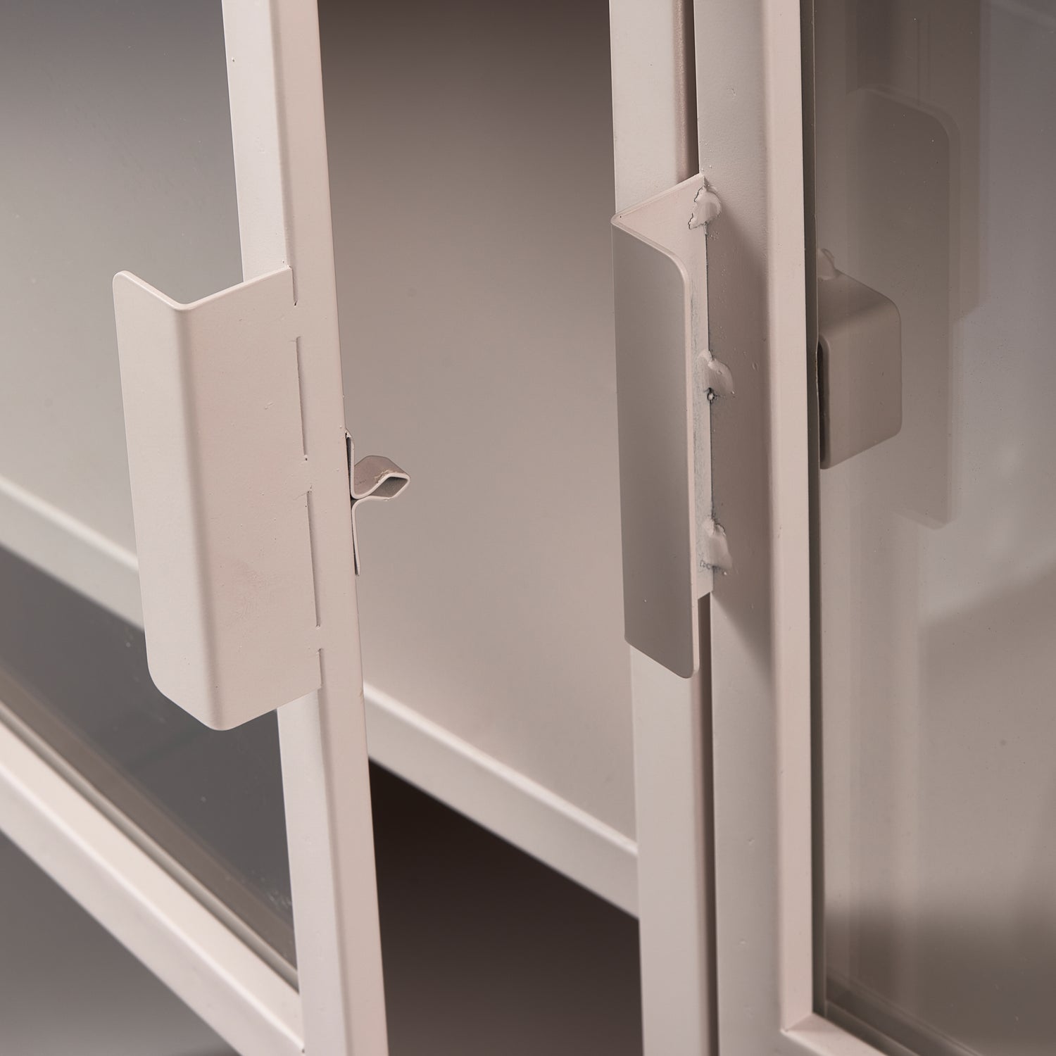 Woood | Vitrinekast XL Ronja metaal soft pink