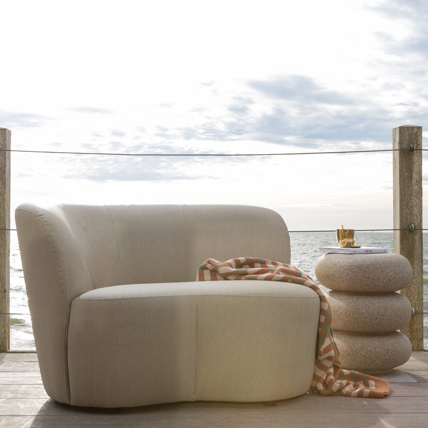 Woood | Bijzettafel Laurel beige met spikkels