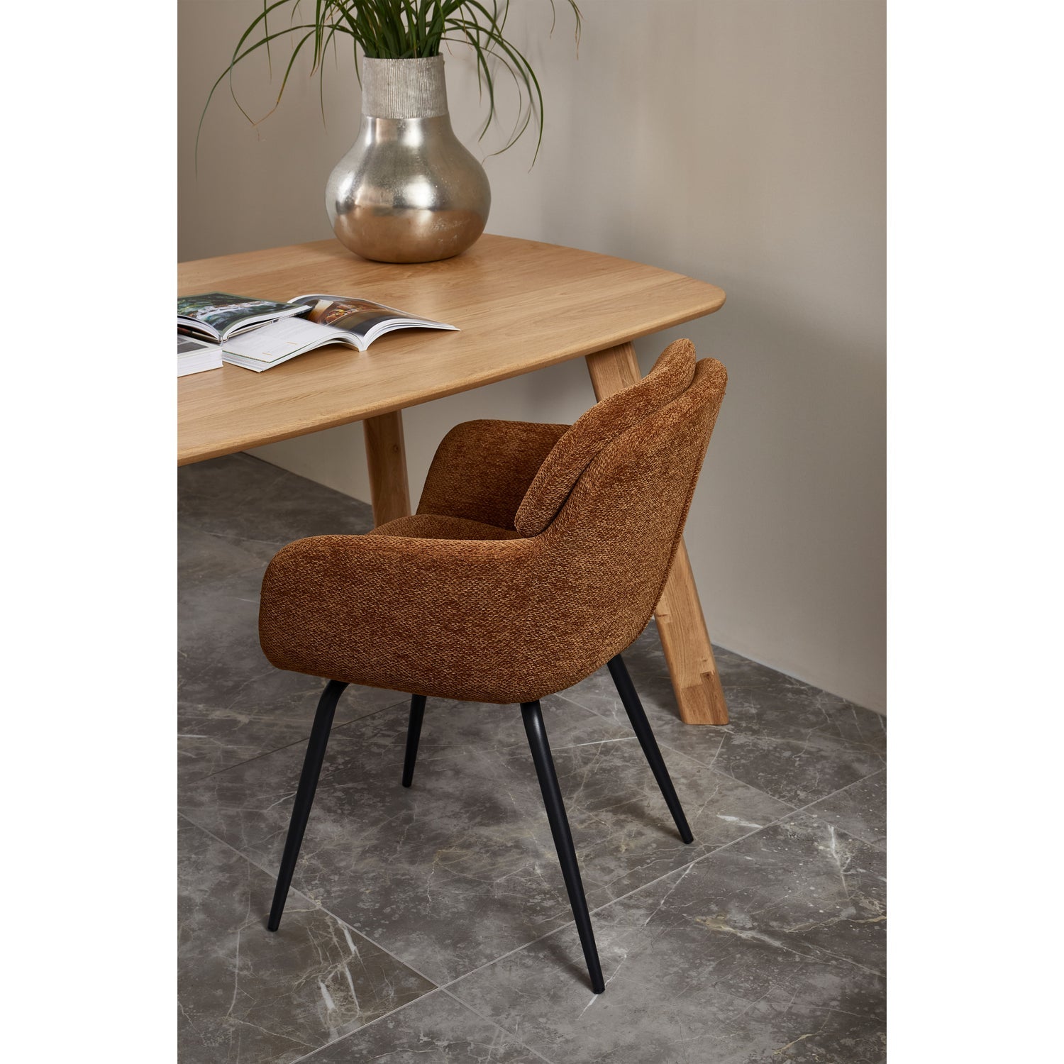 Woood | Eetkamerstoel Runa chenille karamel