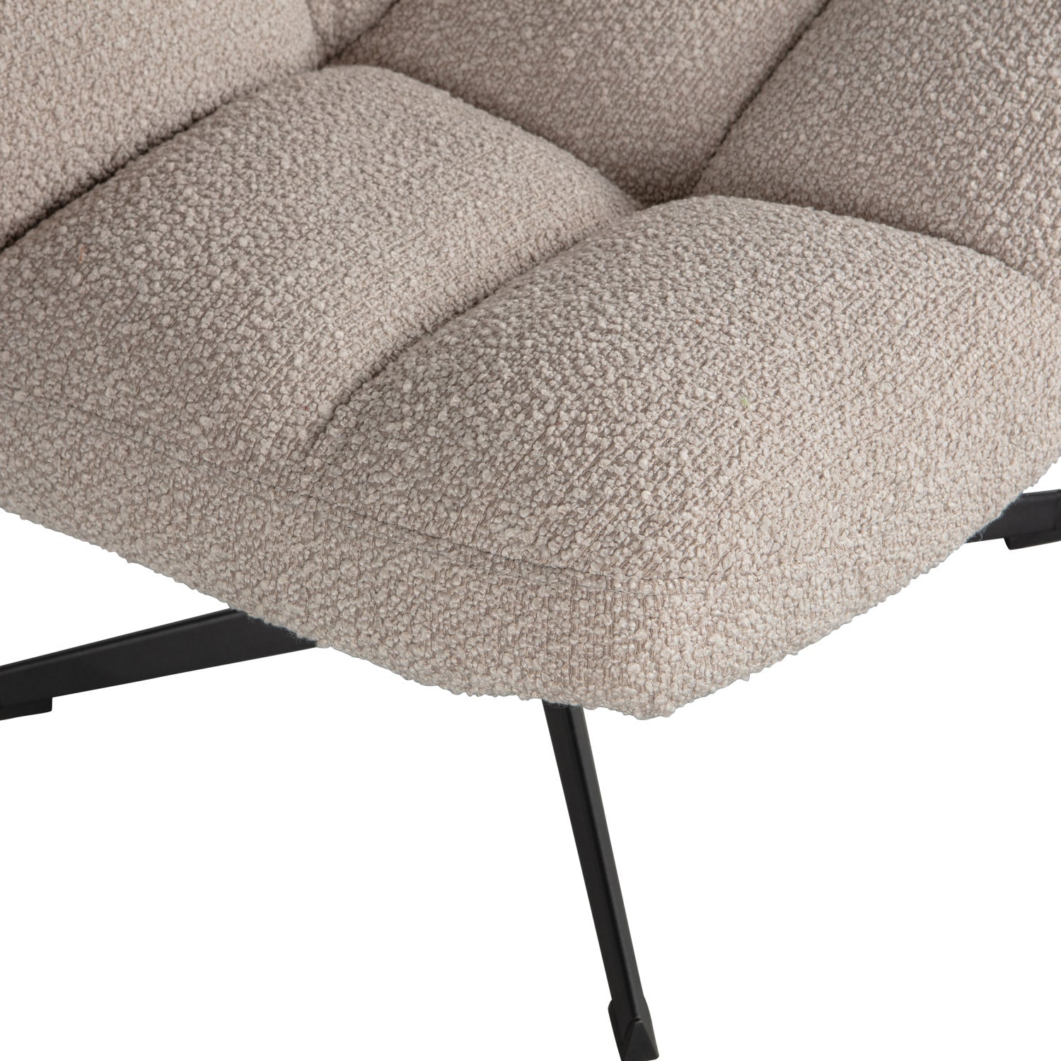 Woood | Draaifauteuil Vinny boucle zand