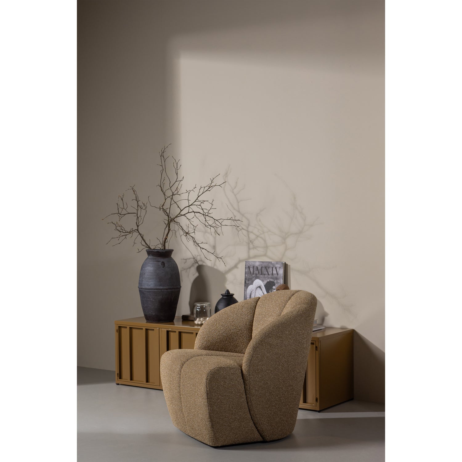 Woood | Draaifauteuil Mojo boucle geel/bruin melange