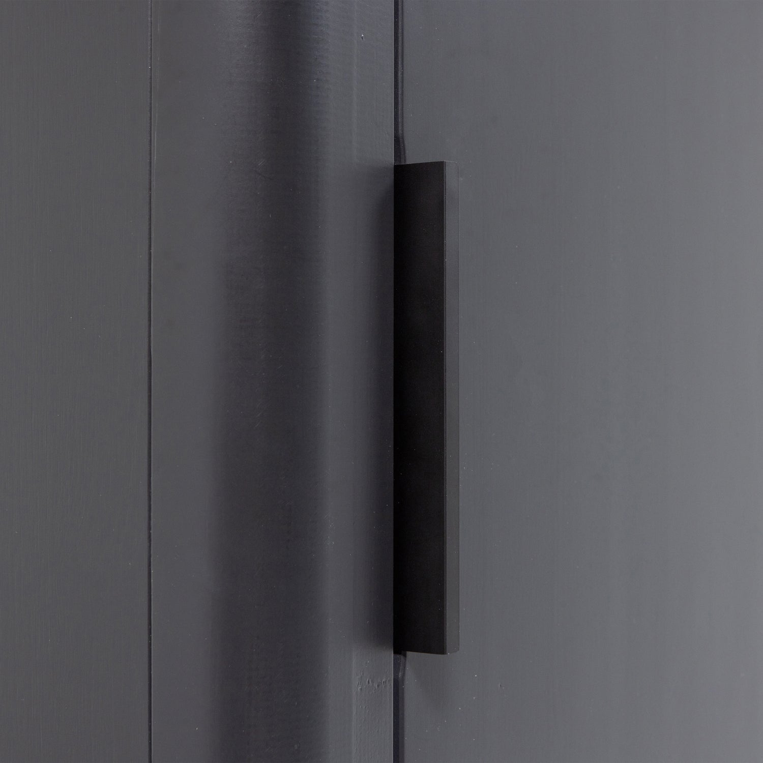 Woood | Hoge kast Gunnar matzwart