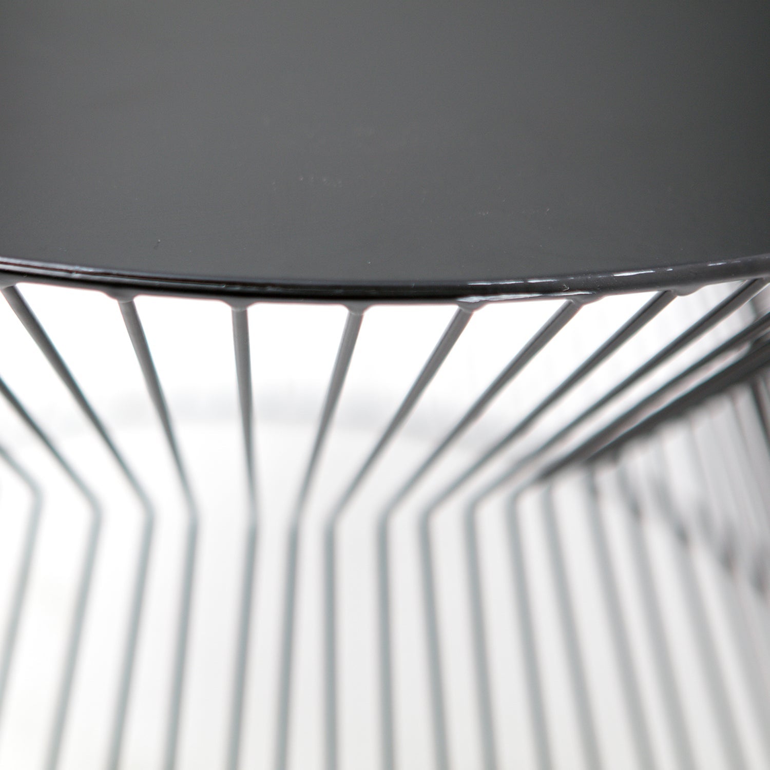 Woood | Bijzettafel Suus metaal zwart