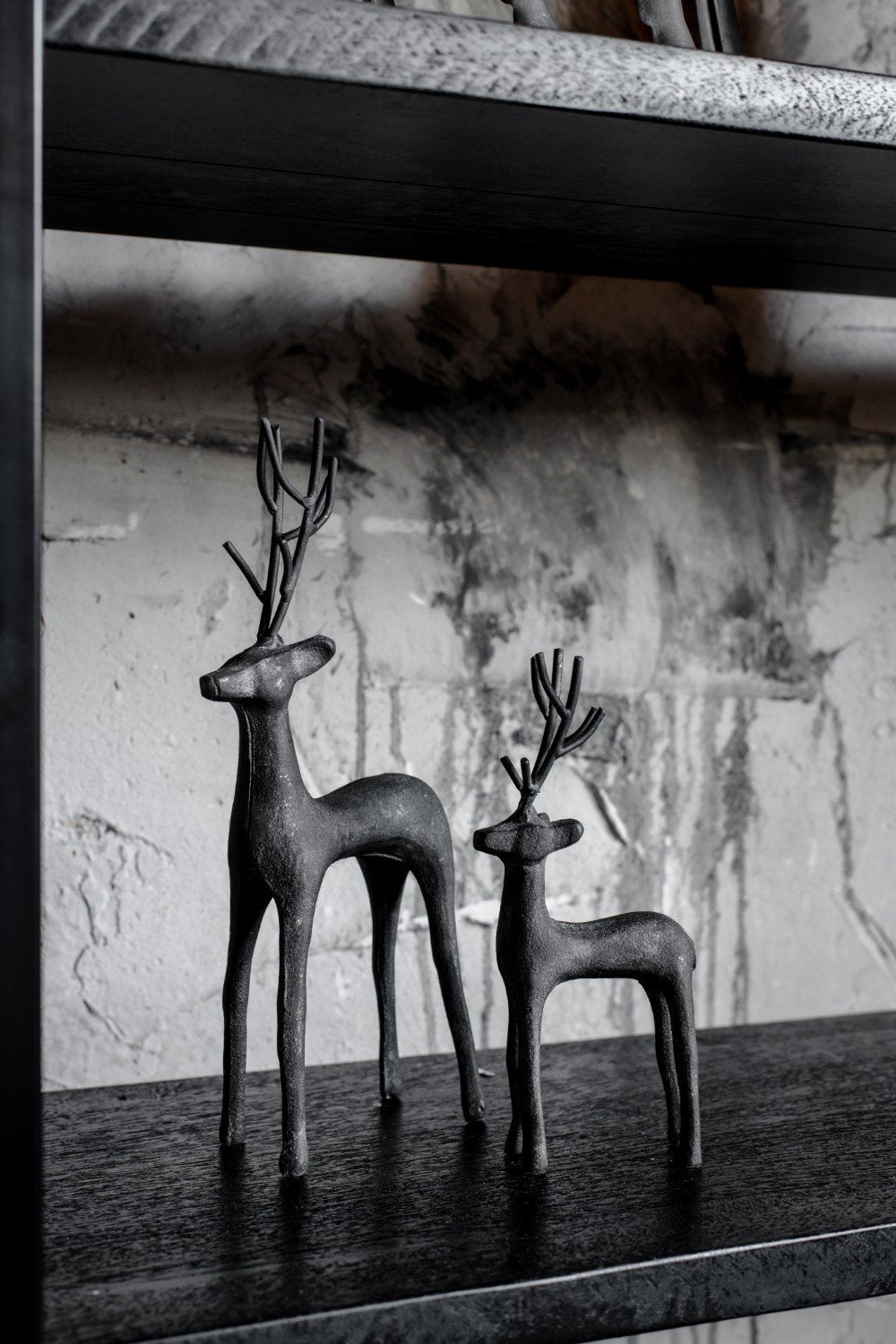 Home Society | Hert Hana zwart 29cm