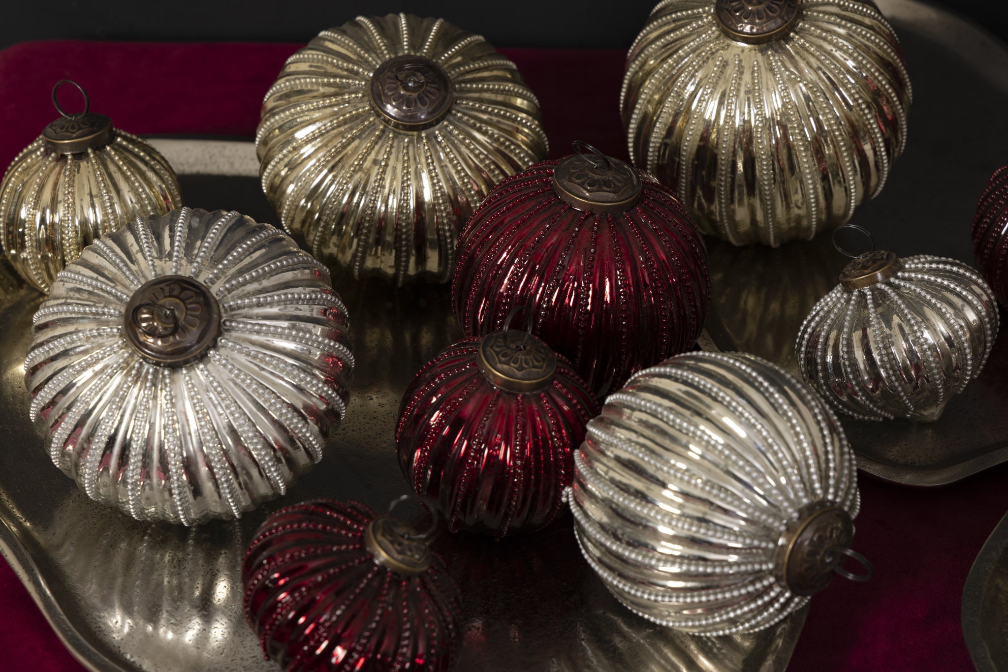 PTMD | Kerstbal cairine goud kralen M