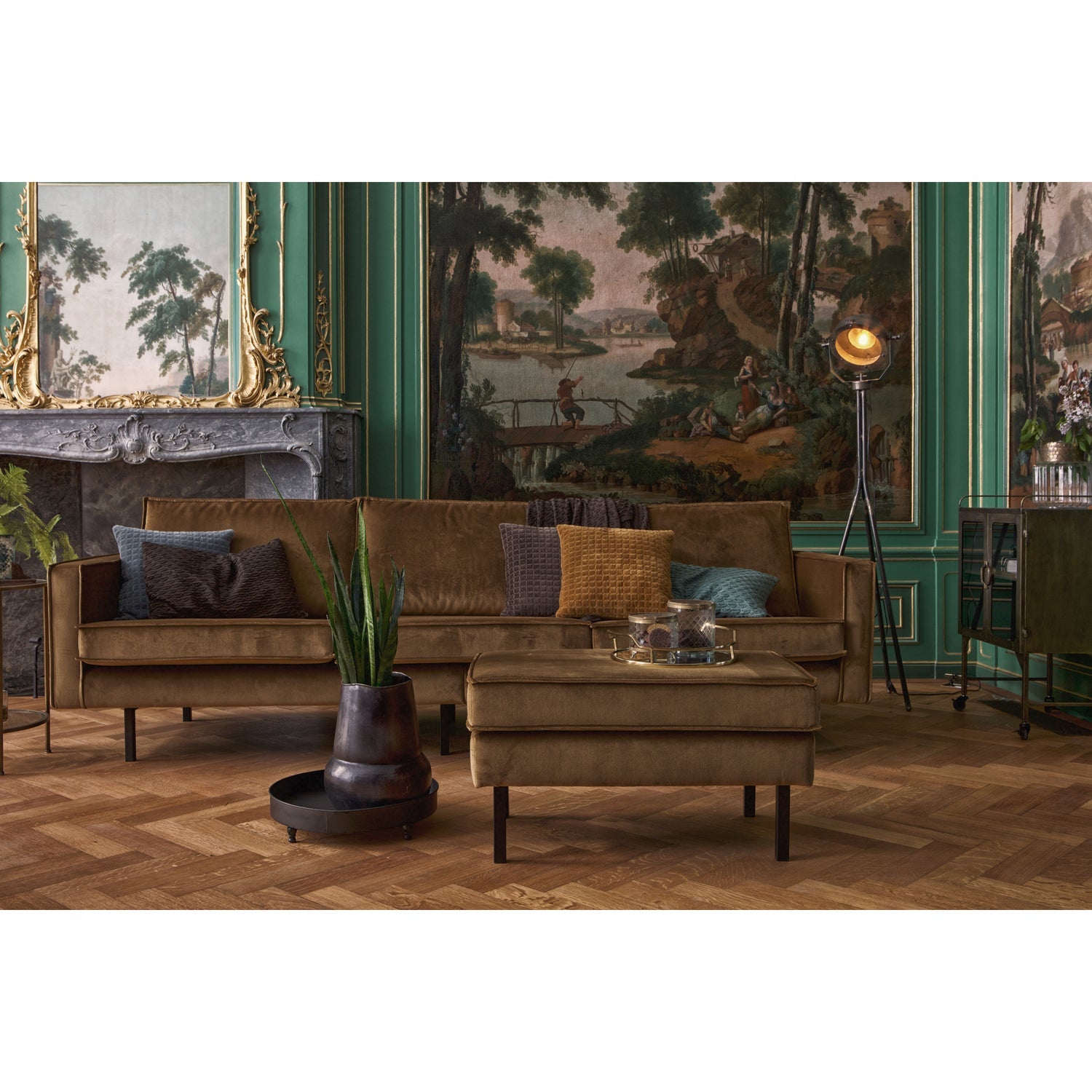 Woood | Hocker Rodeo op poten velvet honinggeel