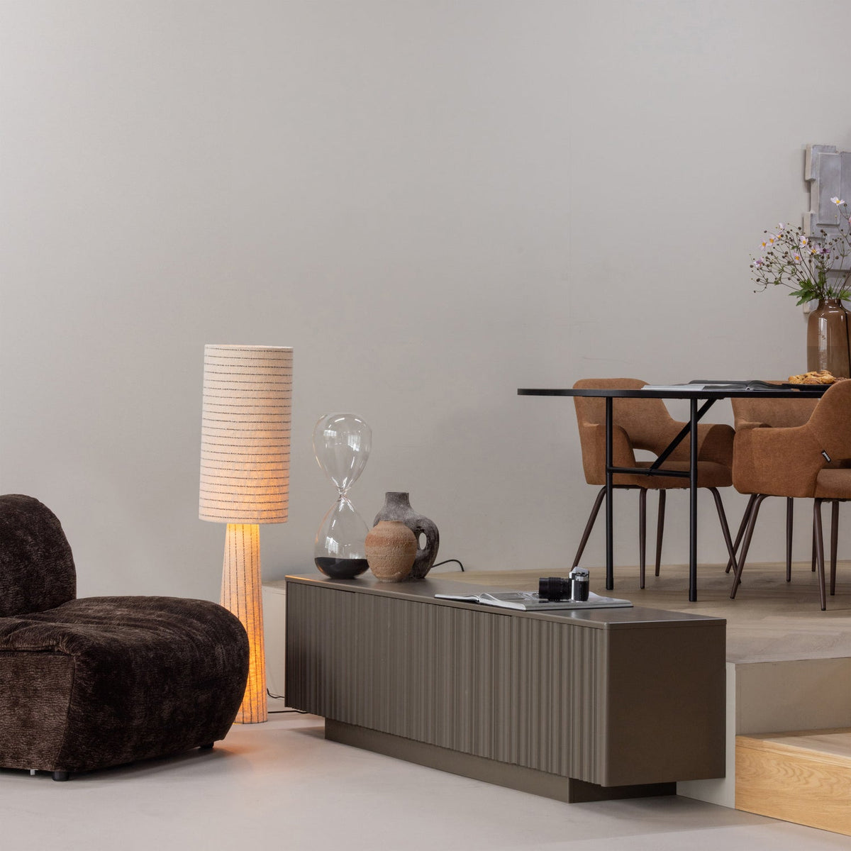 Woood | Vloerlamp Loft boucle naturel met strepen 130cm