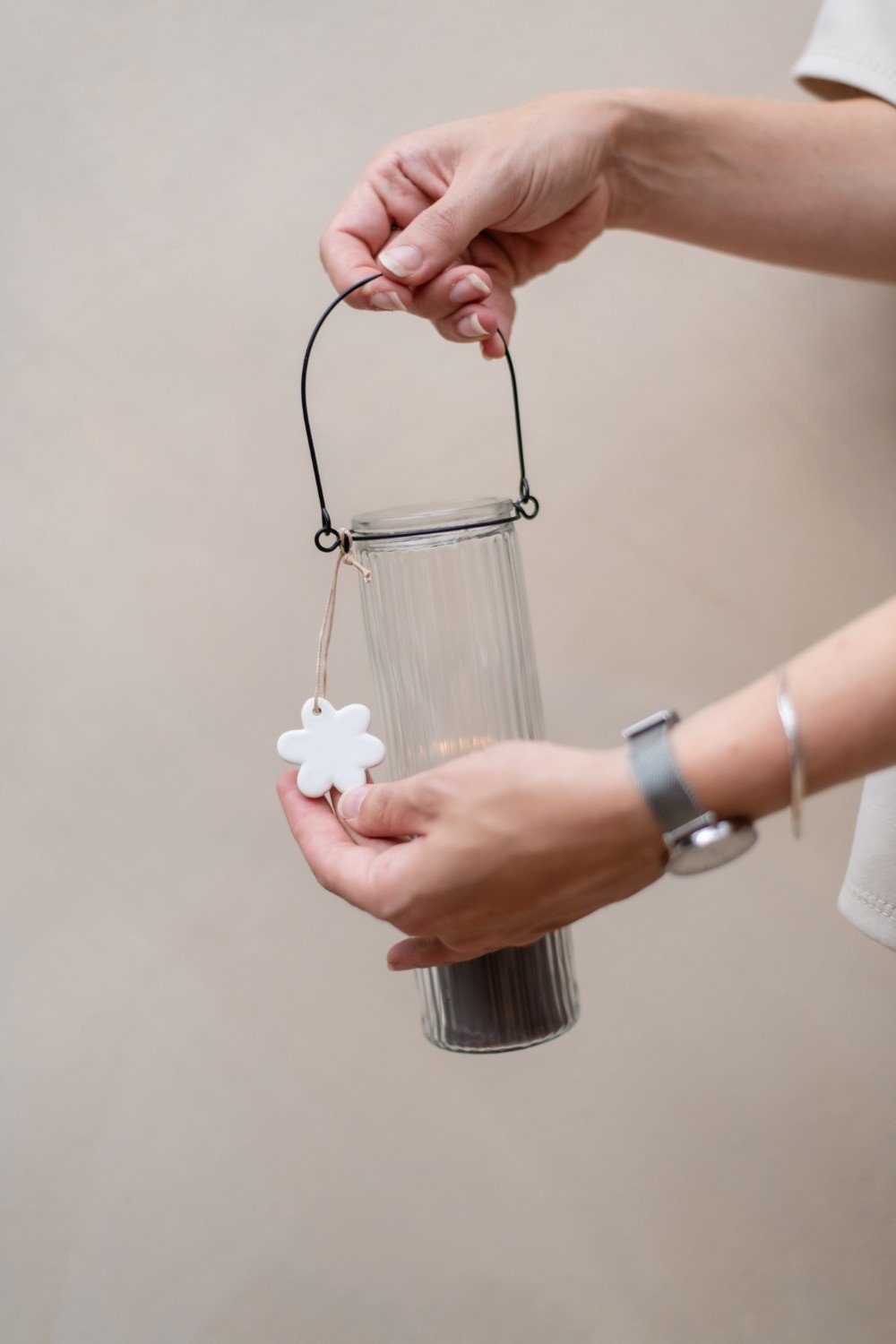 Home Society | Hangertje Spring wit (pst)