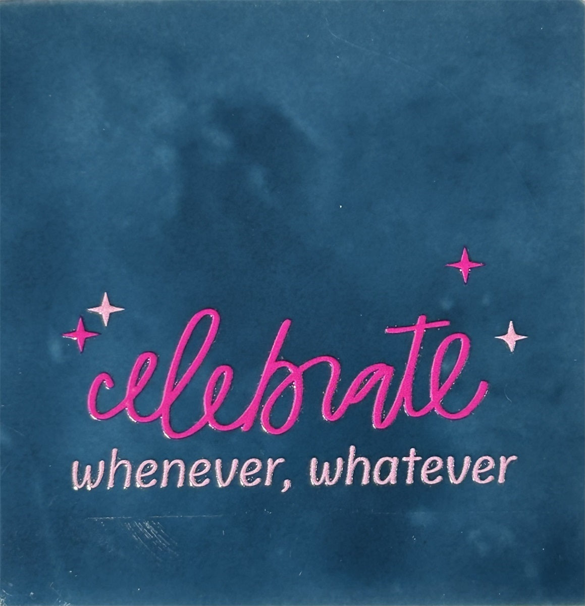 Yett | Tegeltje blauw Celebrate whenever roze