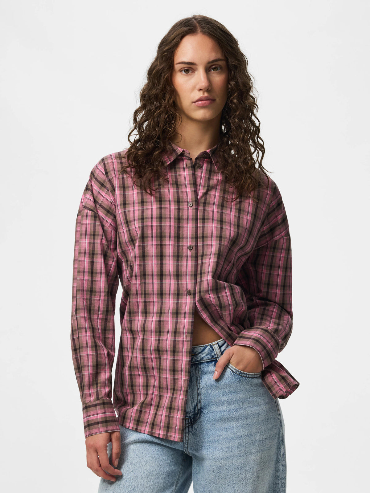 Pieces | Blouse met ruitjes en rugdetail Everett coffee quartz pink