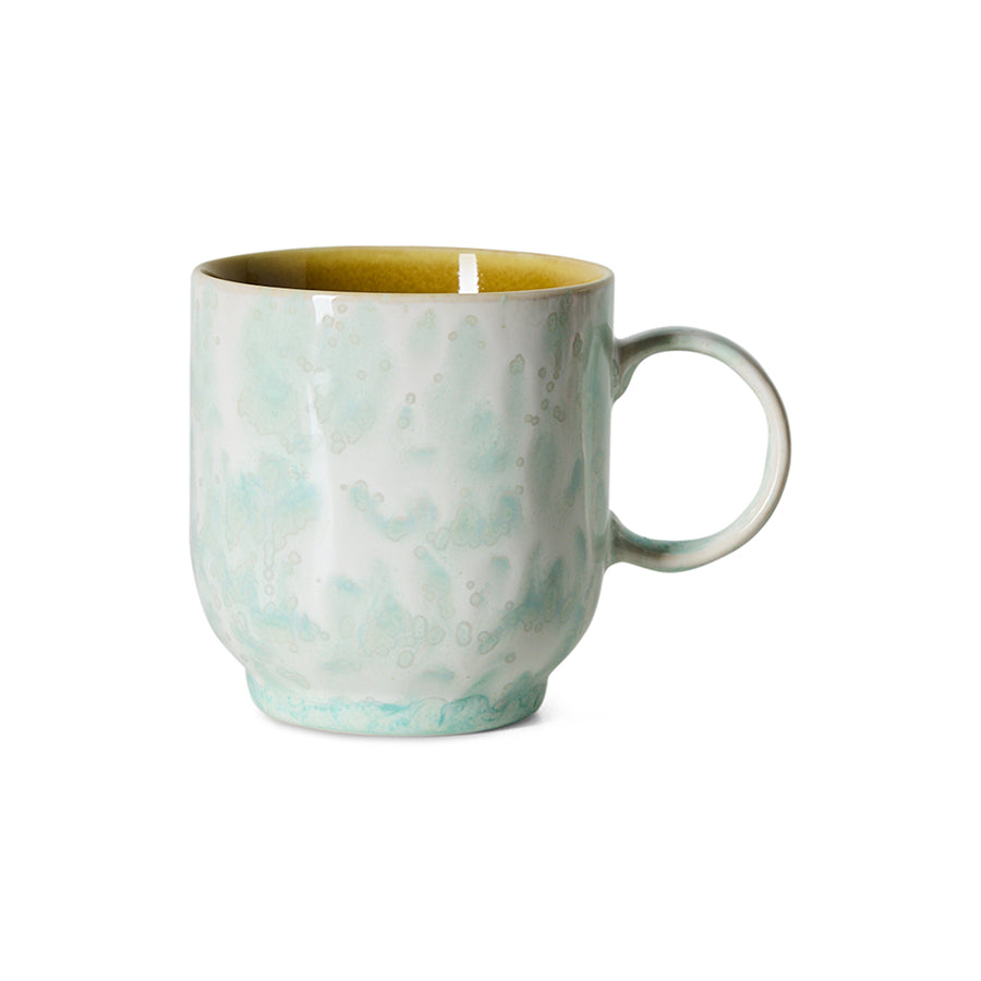 HK Living | 70s ceramics: café mug, lotus