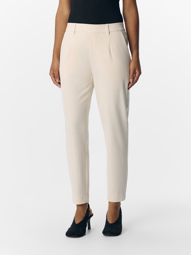Object | Lisa slim sandshell NOOS
