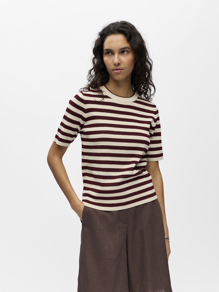 Object | Trui Ester New NOOS sandshell windsor wine